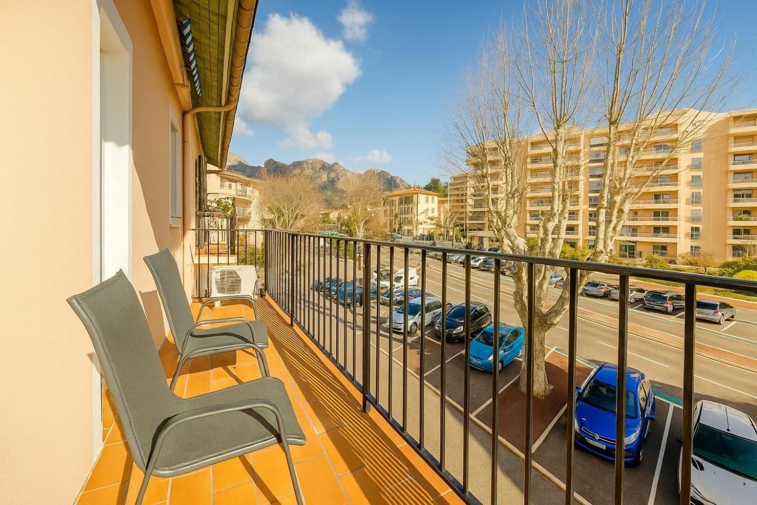 Superior Deluxe Double or Twin Room 