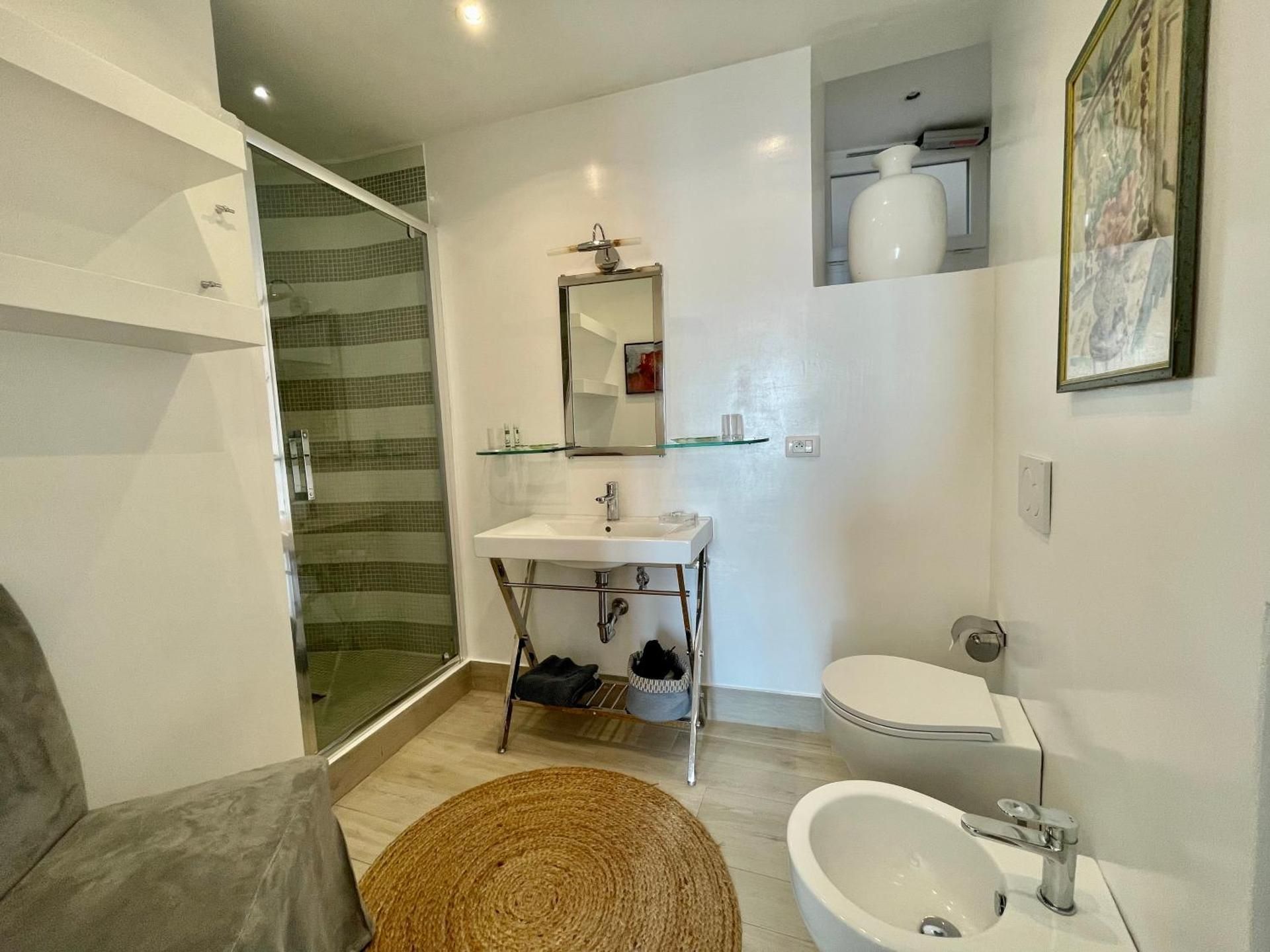 Deluxe Suite with Sea View