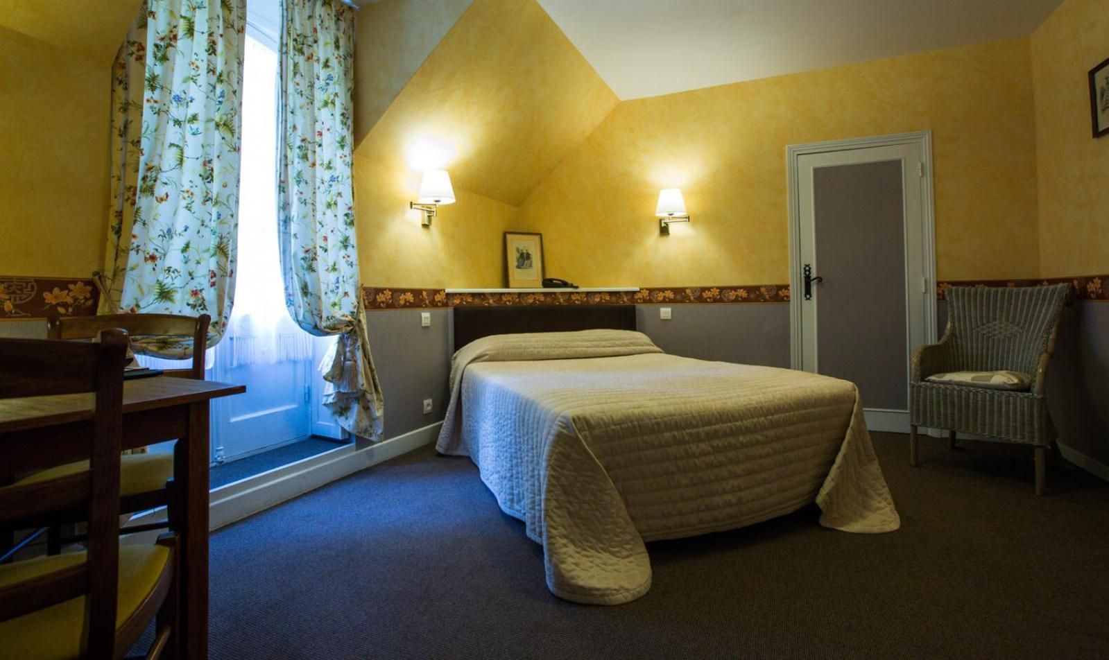 Classic Quadruple Room