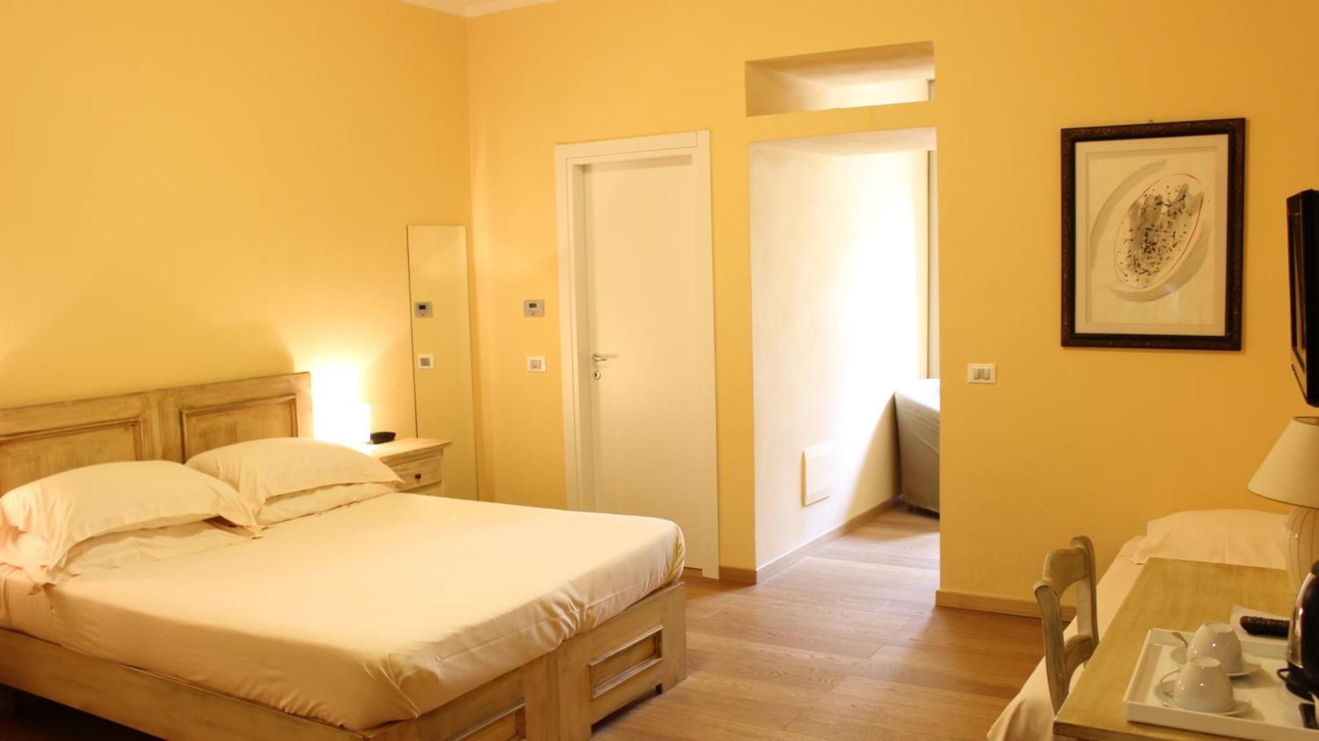 La Trigola Family Room (2 Adults + 1 Child) 3