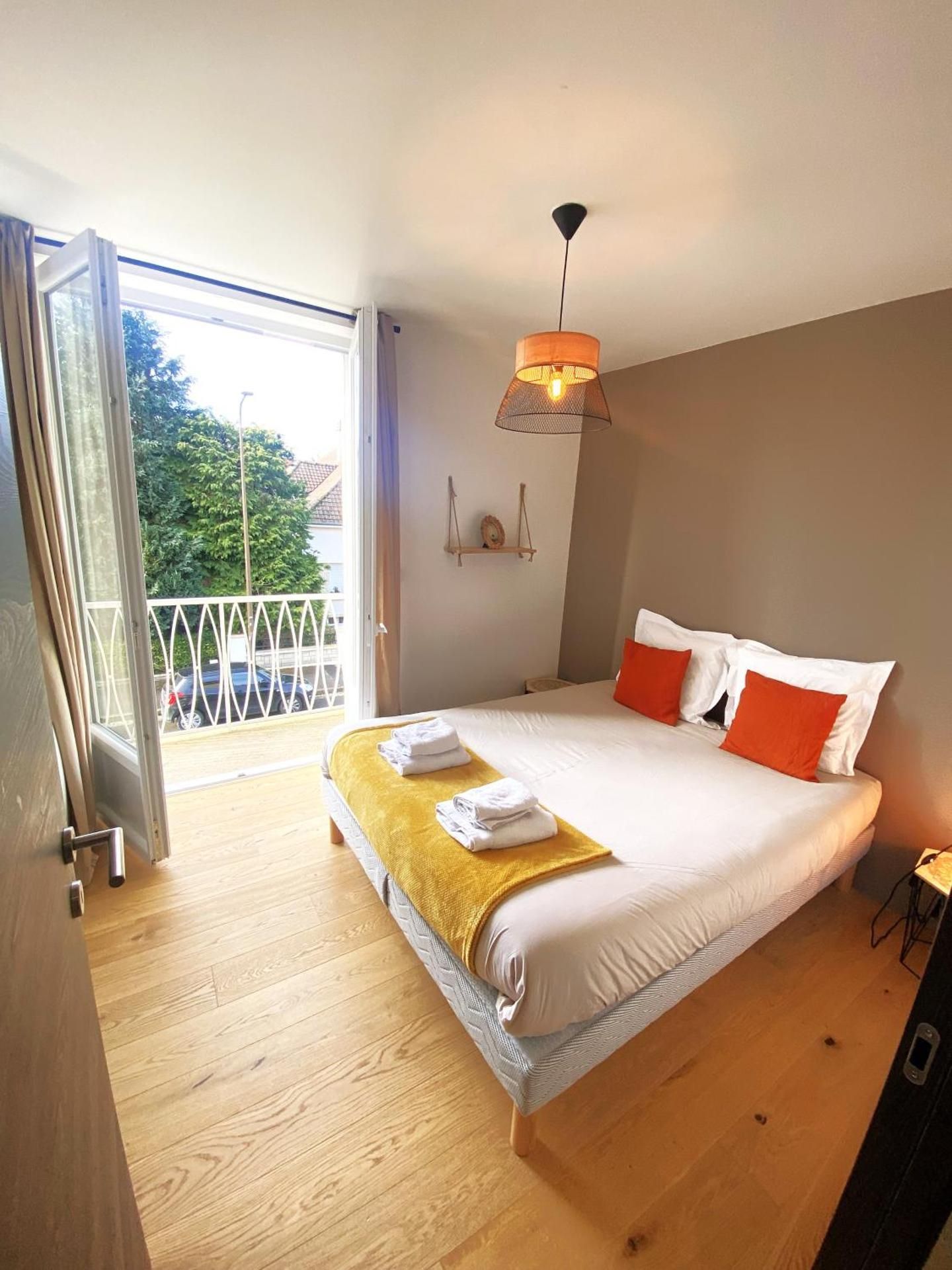 Apartment with Balcony