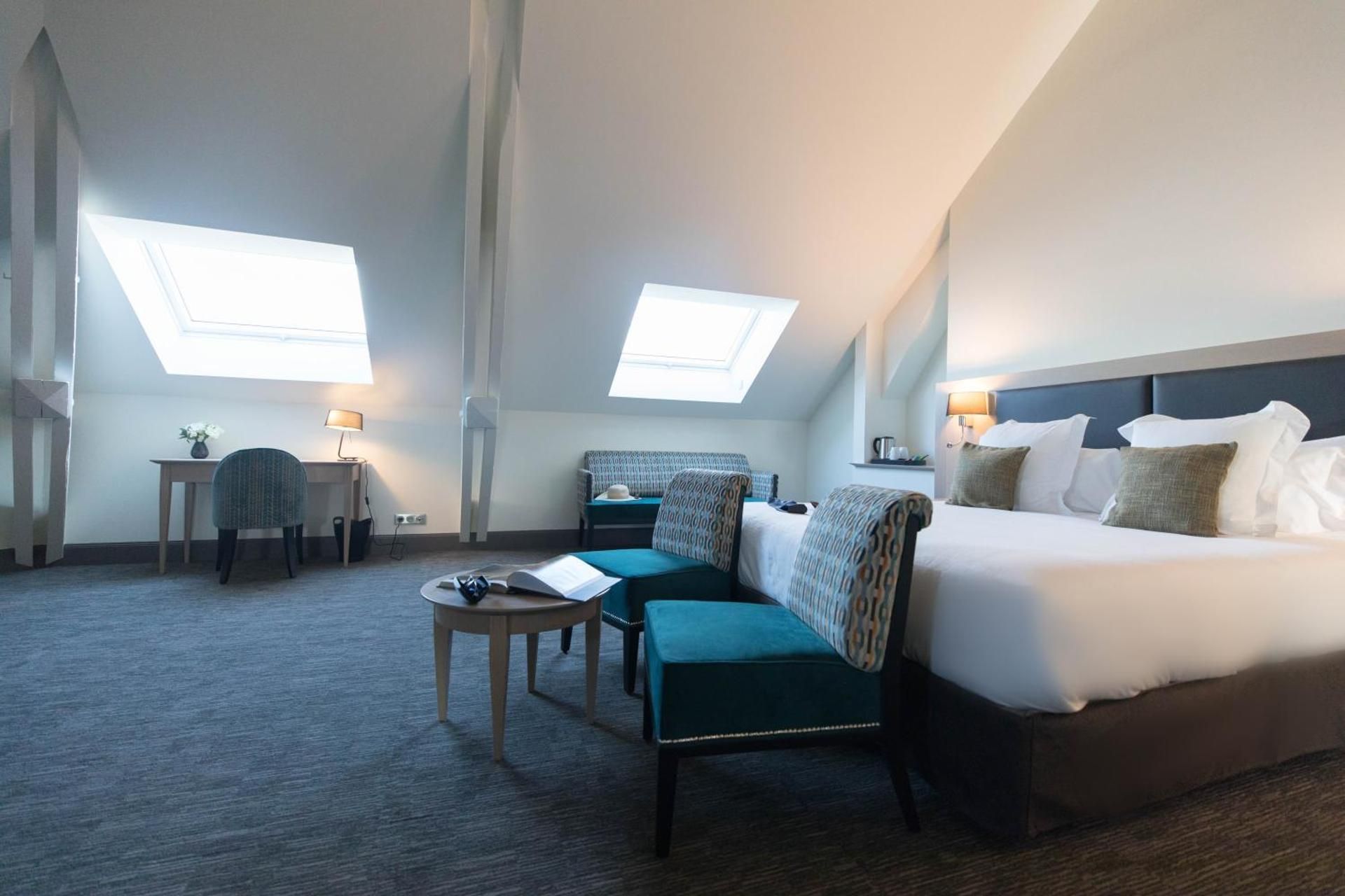 Superior King Suite