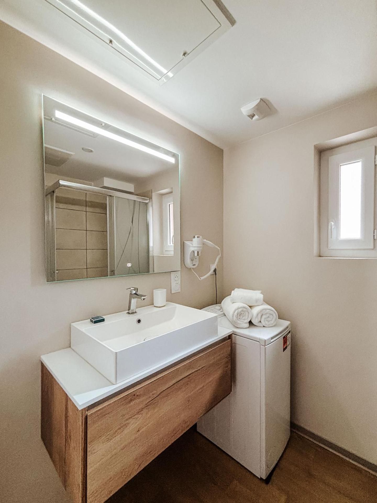 Two-Bedroom Apartment with City View
