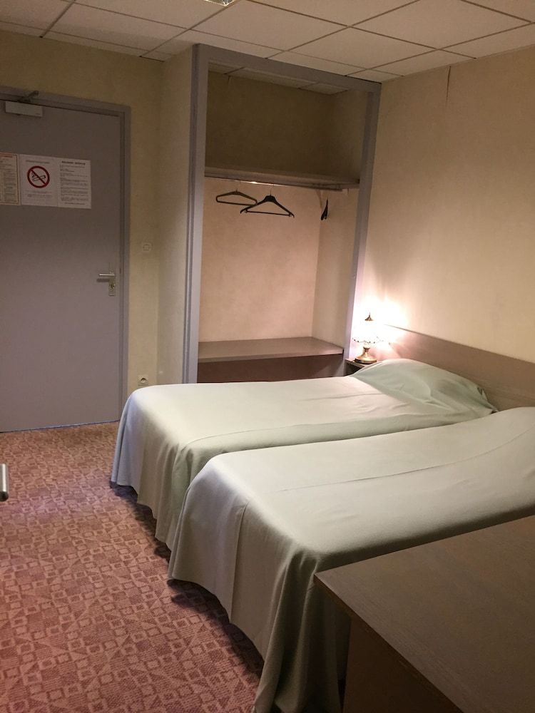 Classic Twin Room