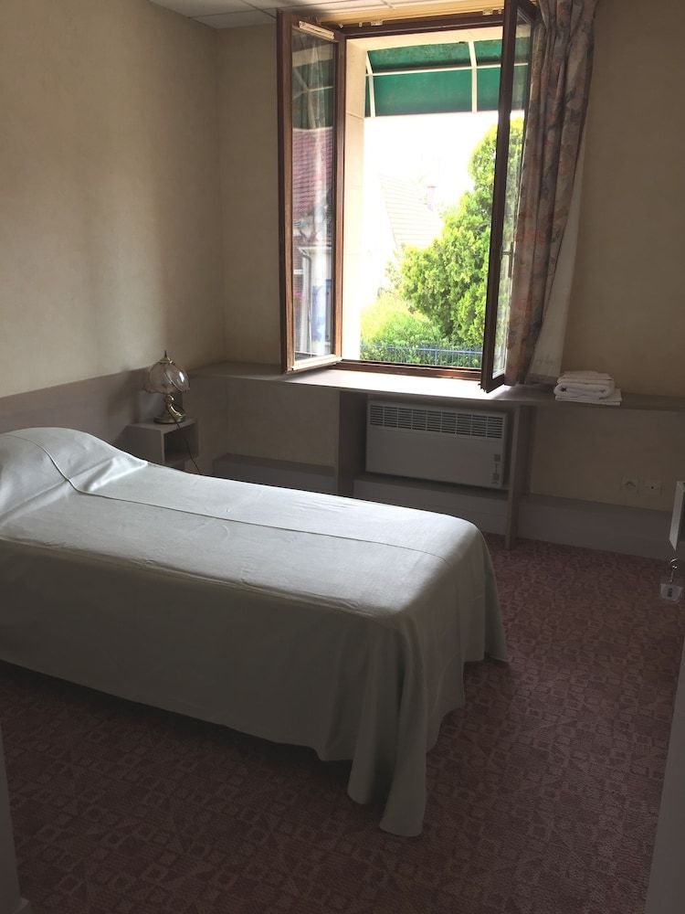 Classic Single Room, 1 Twin Bed, Private Bathroom