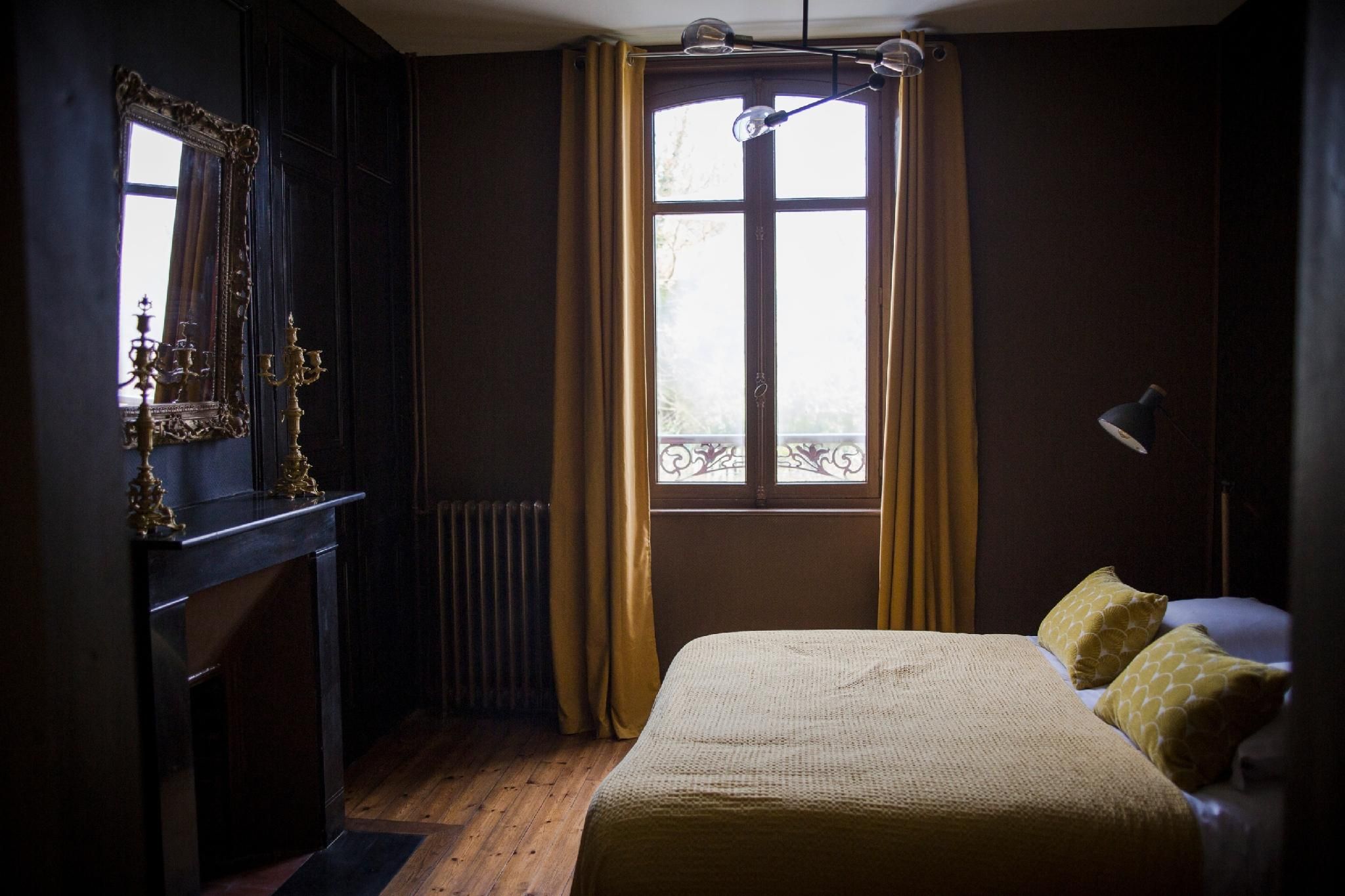 Le Jardin-chambres d'hôtes en Baie Double-Première Classe-Salle de bain privée extérieure-Vue sur la cour 3