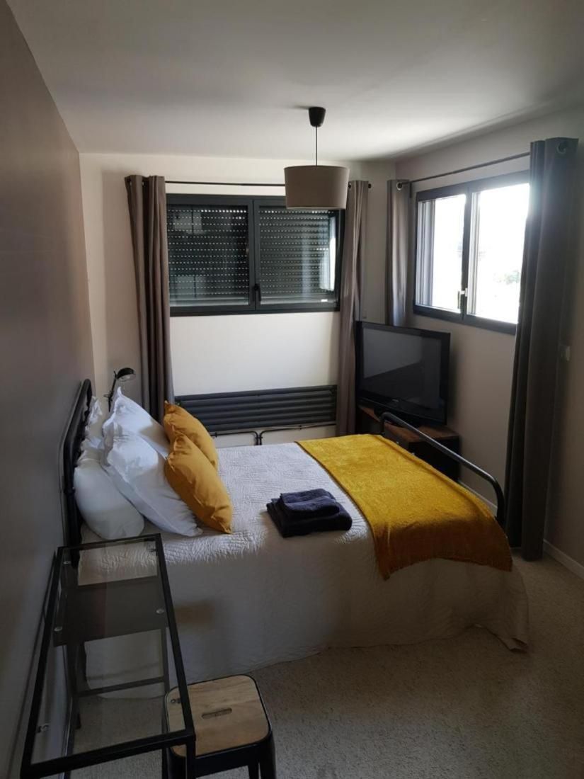 apartment - entire house or apartment
