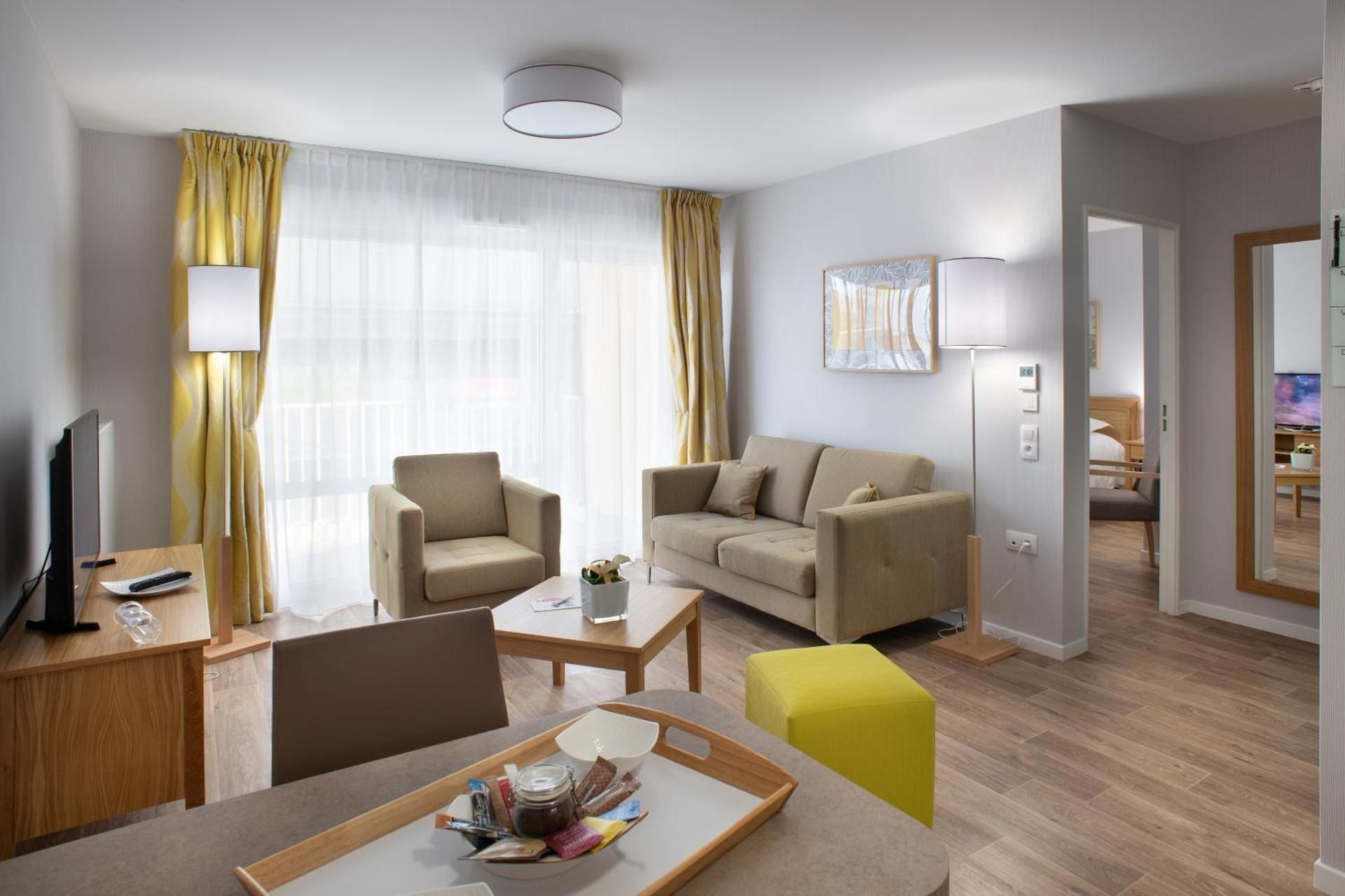One-Bedroom Apartment