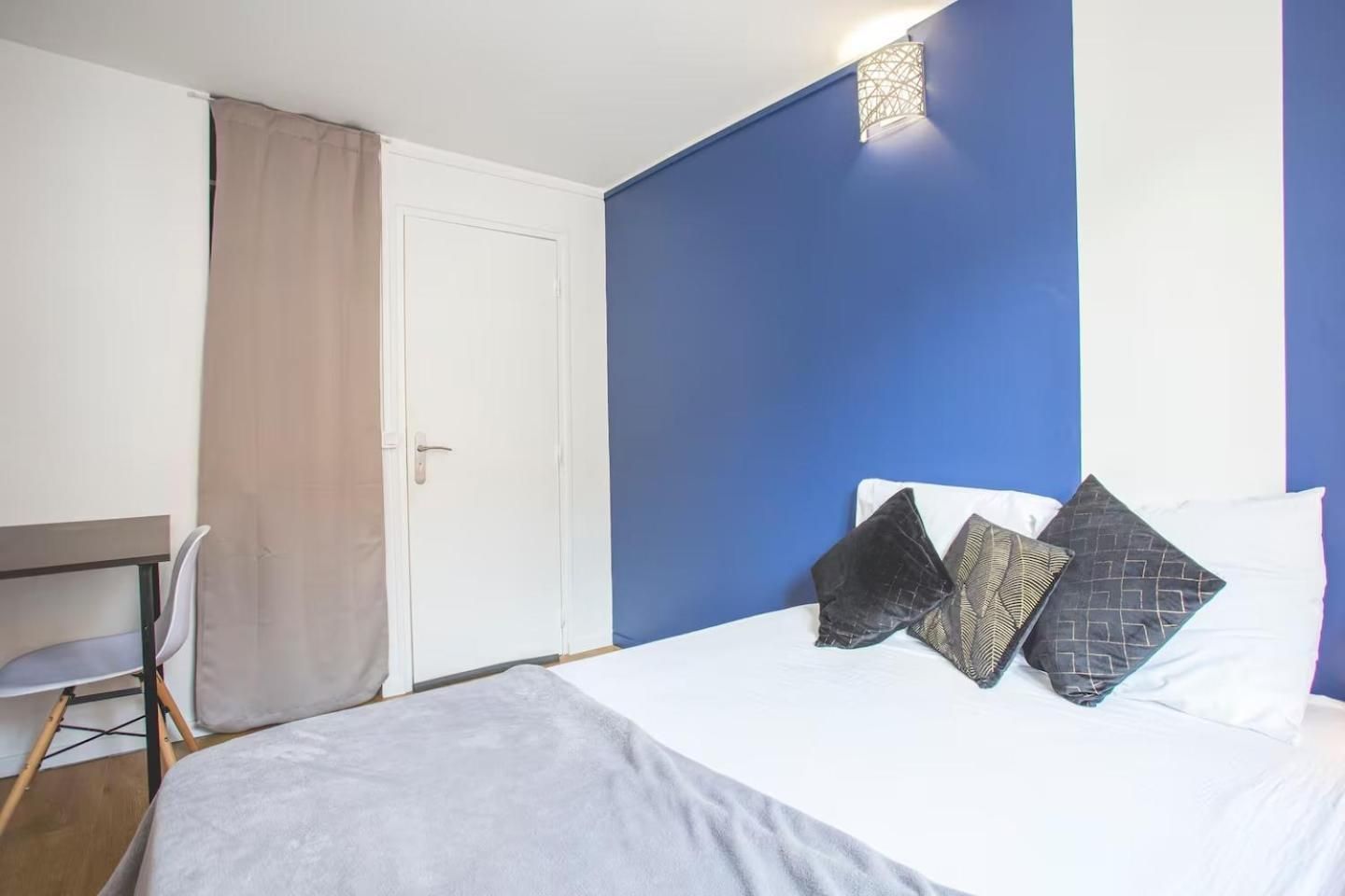 Double Room with Shared Bathroom
