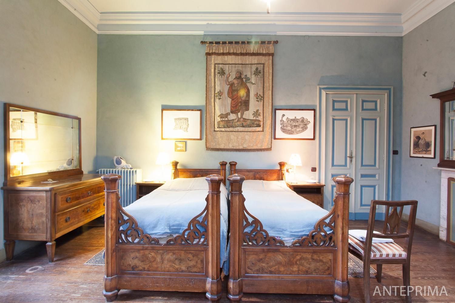 Quadruple Room with Private Bathroom