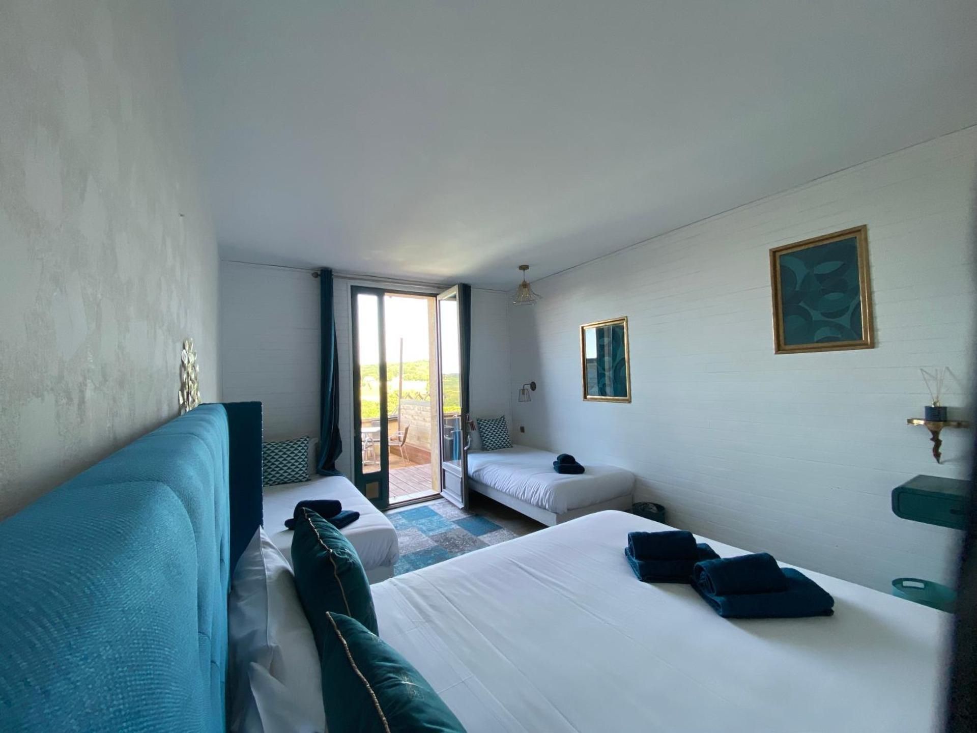 Quadruple Room with Terrace