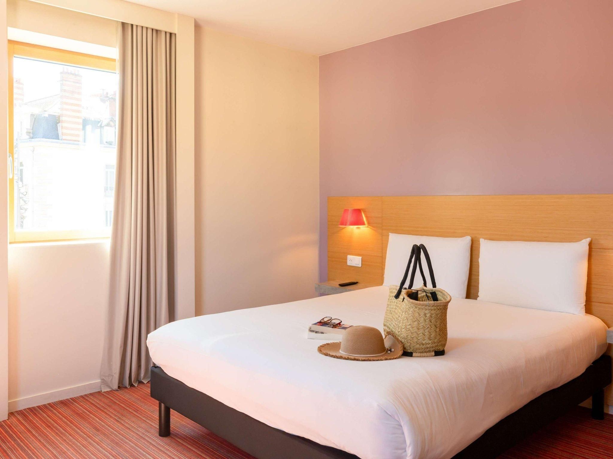 Standard Room with 1 Double Bed