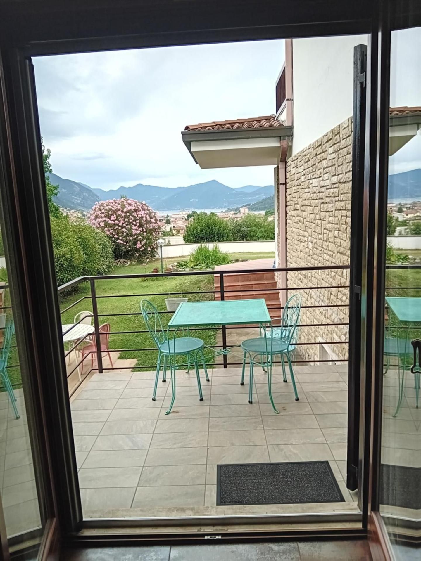 Double Room with Lake View
