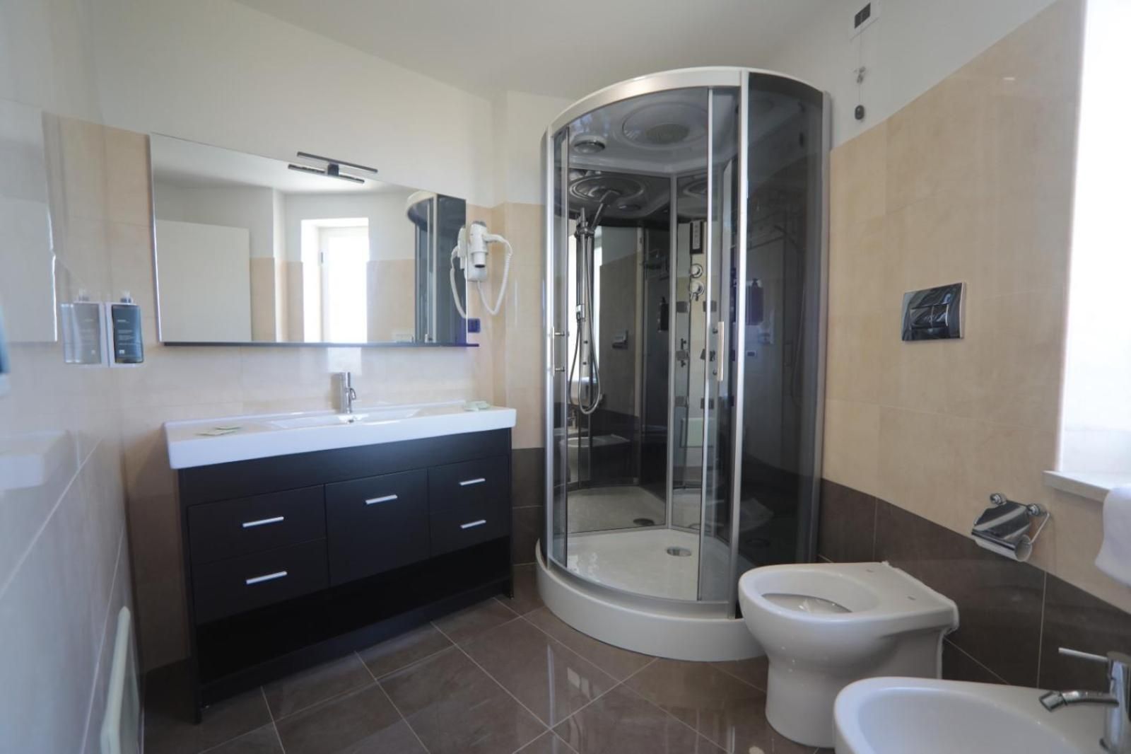 Standard Suite