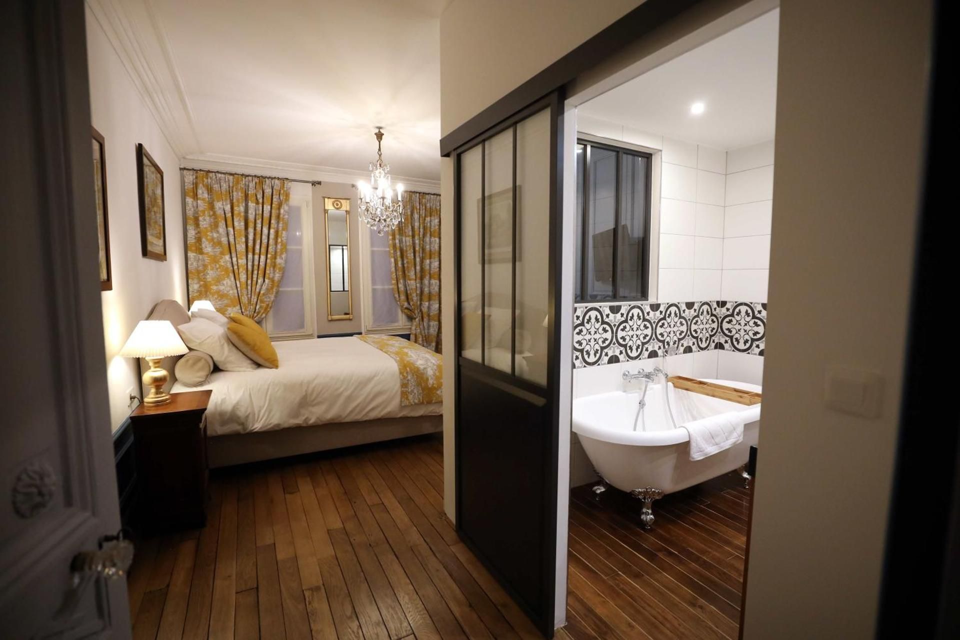 Deluxe Double Room with Bath