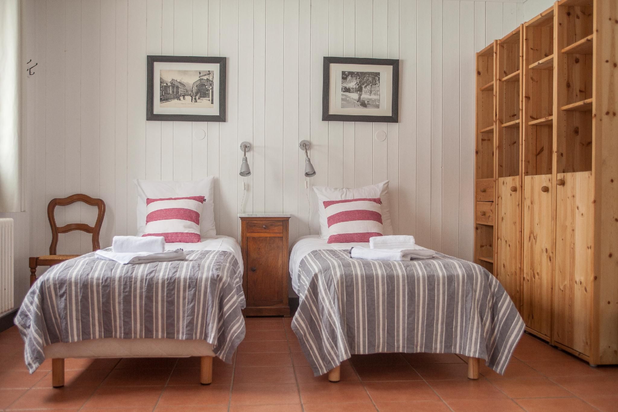 Twin Twin Bed
