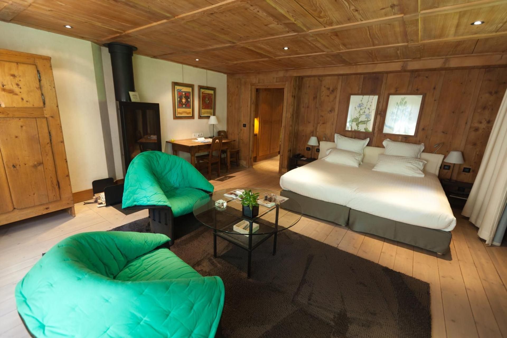 Prestige Triple Room with Fireplace - La Ferme