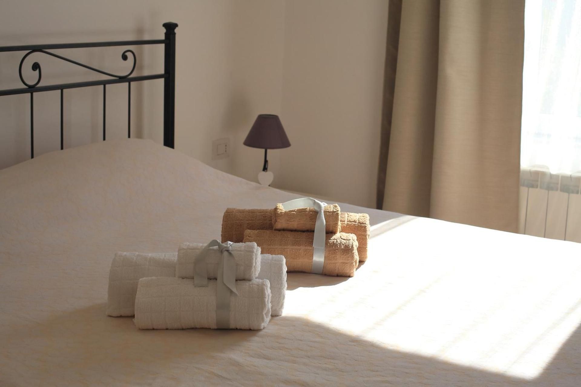 Deluxe Double Room with Extra Bed