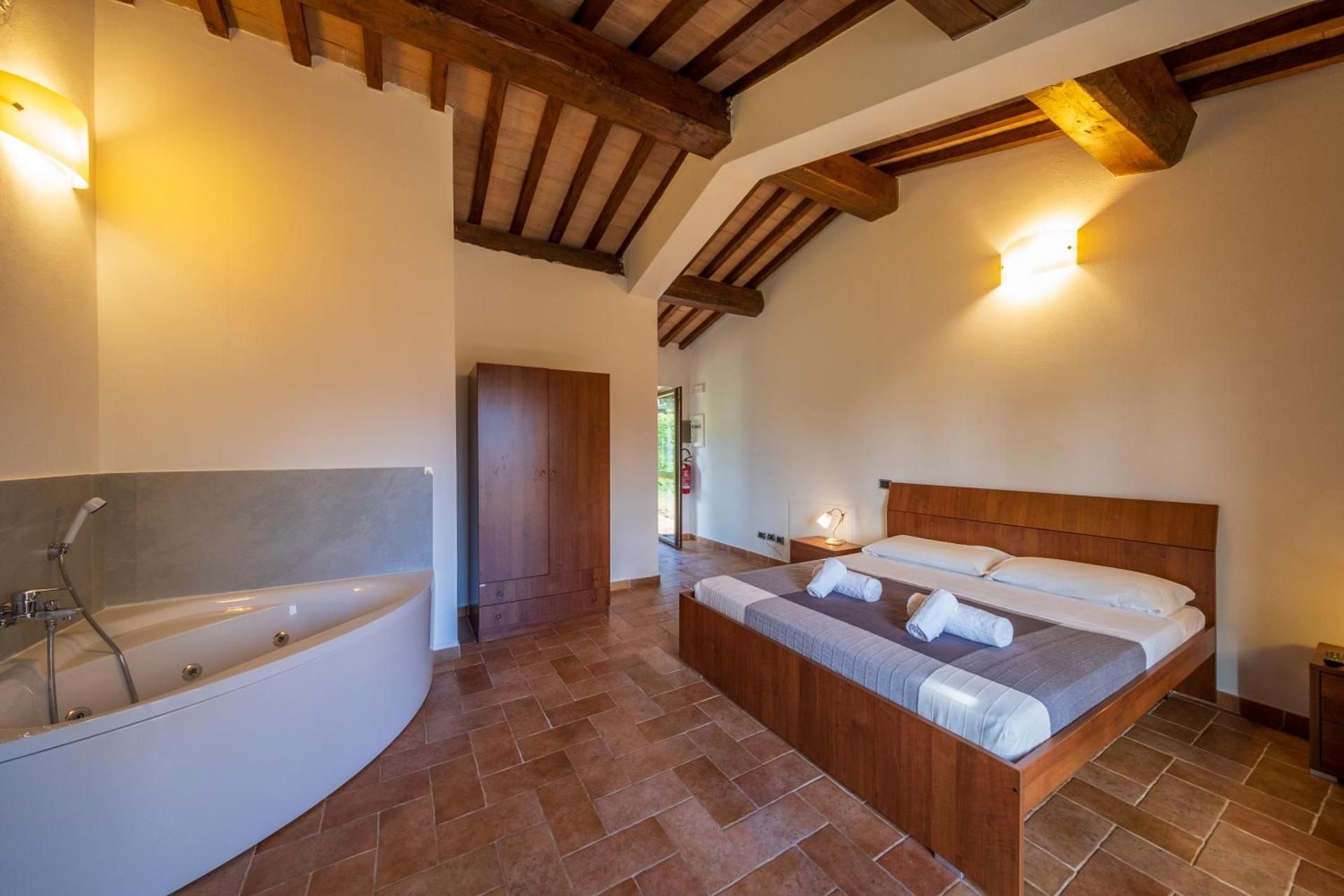 Double Room with Spa Bath