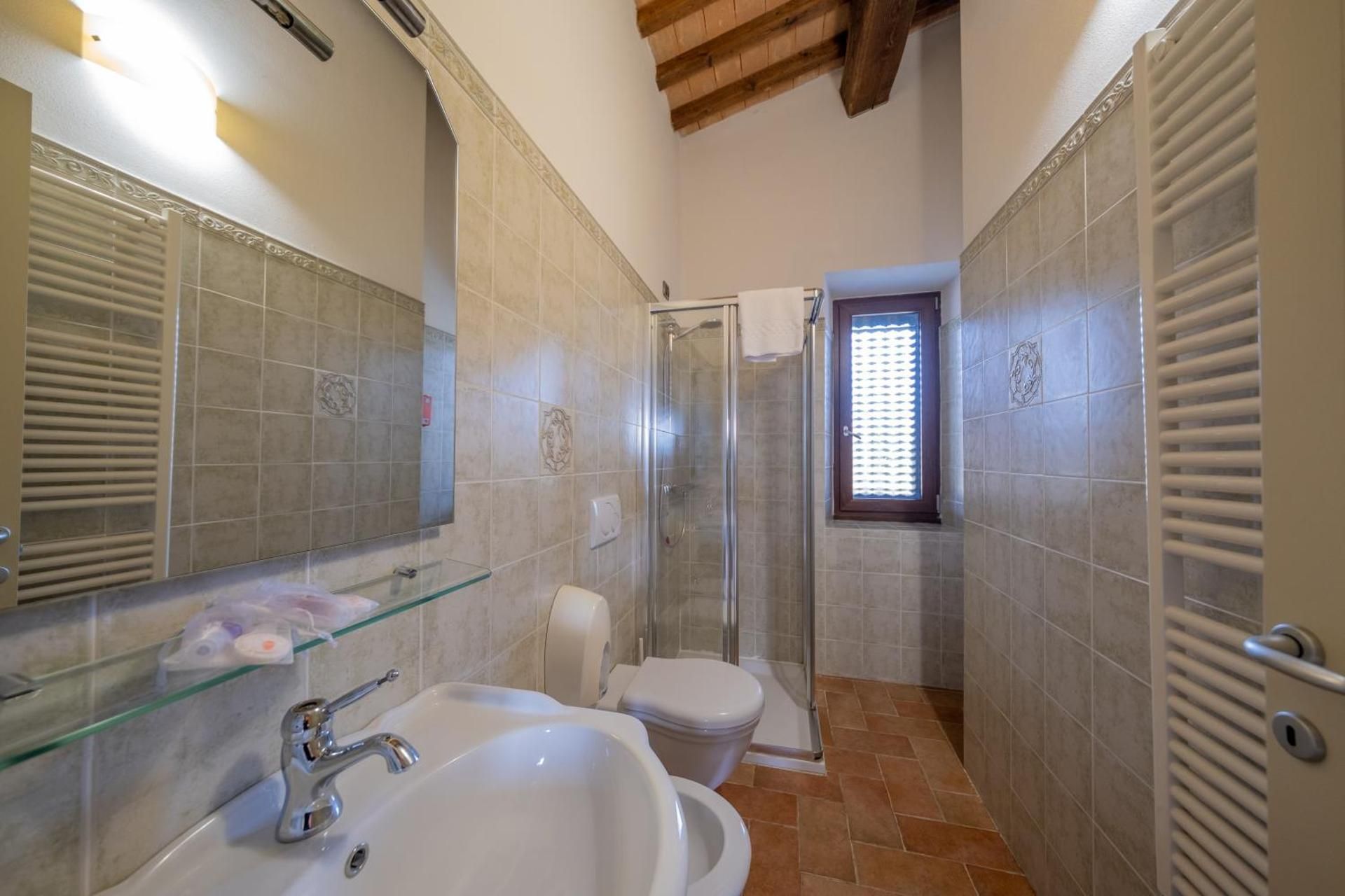Superior One-Bedroom Apartment