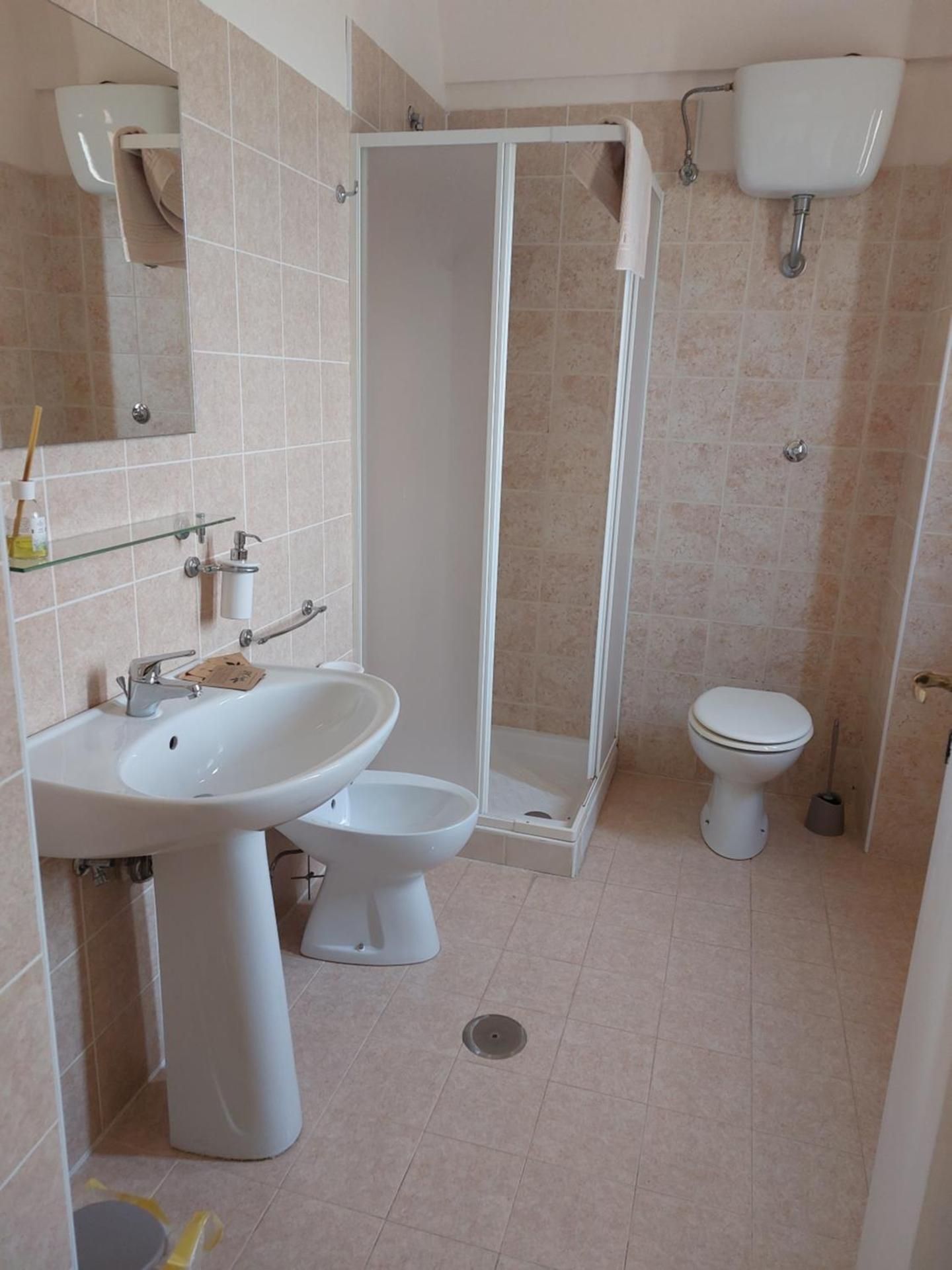 Twin Room with Bathroom