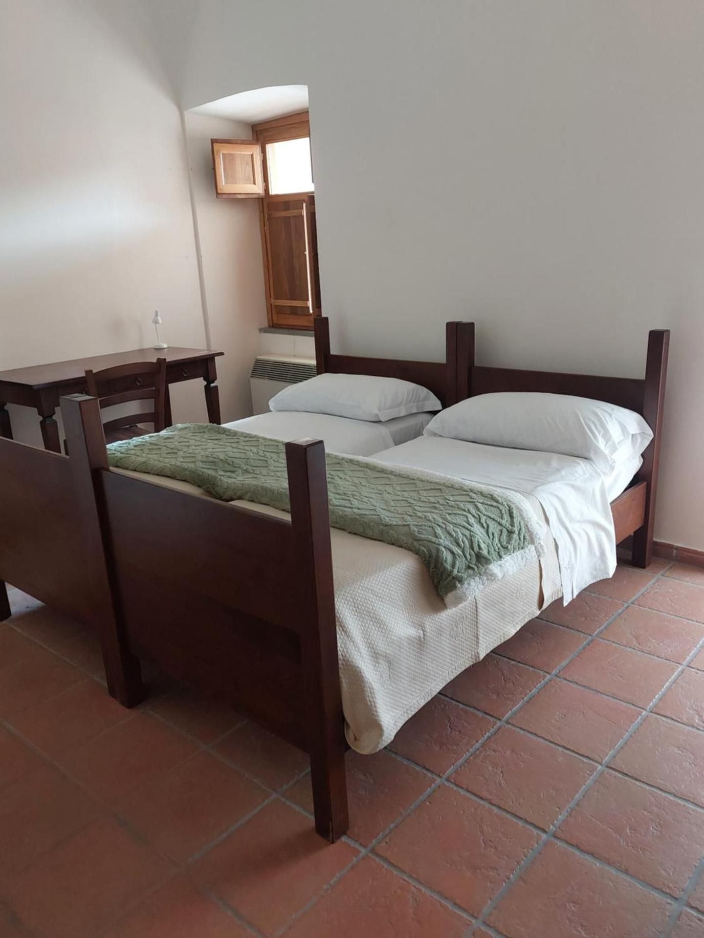 Twin Room with Bathroom