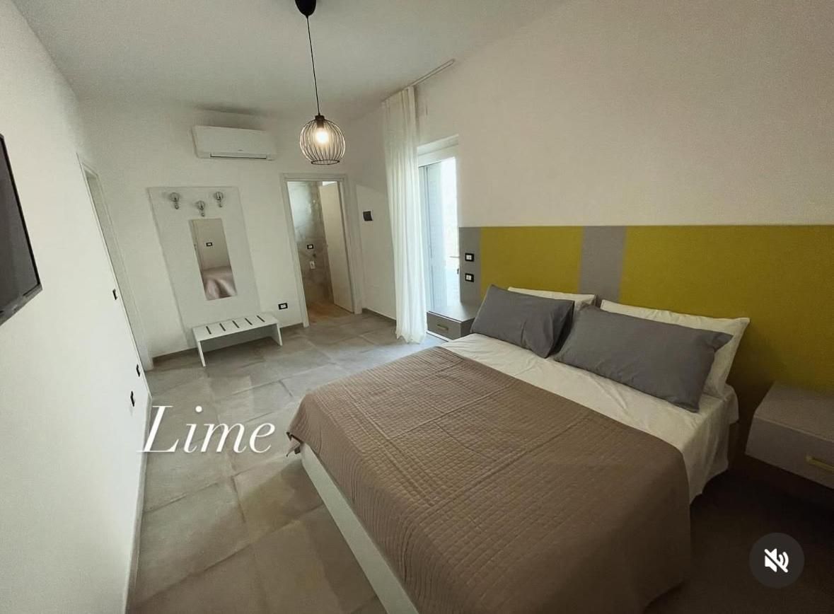 Deluxe Double Room (2 Adults + 1 Child)