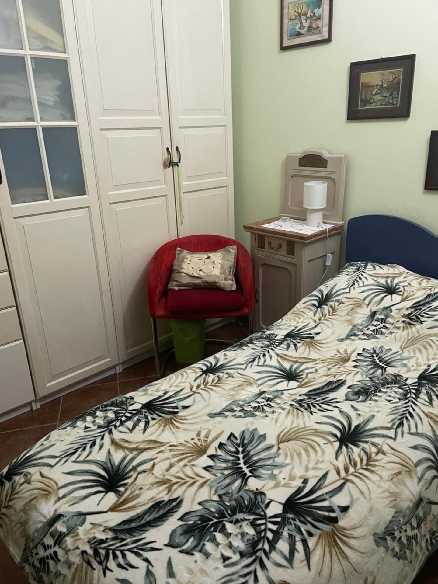 Single Room With Private Bathroom