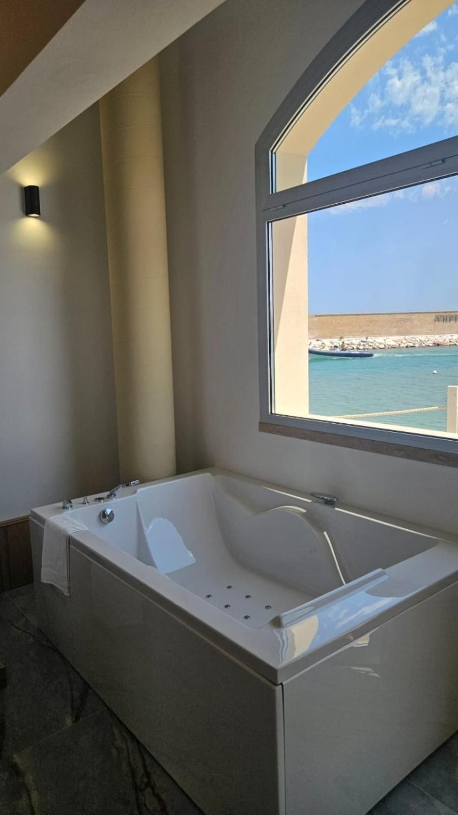 King Suite with Sea View