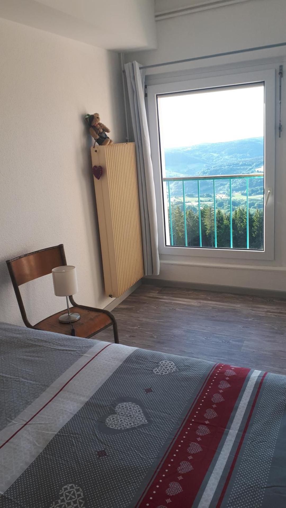 Family Room with Mountain View