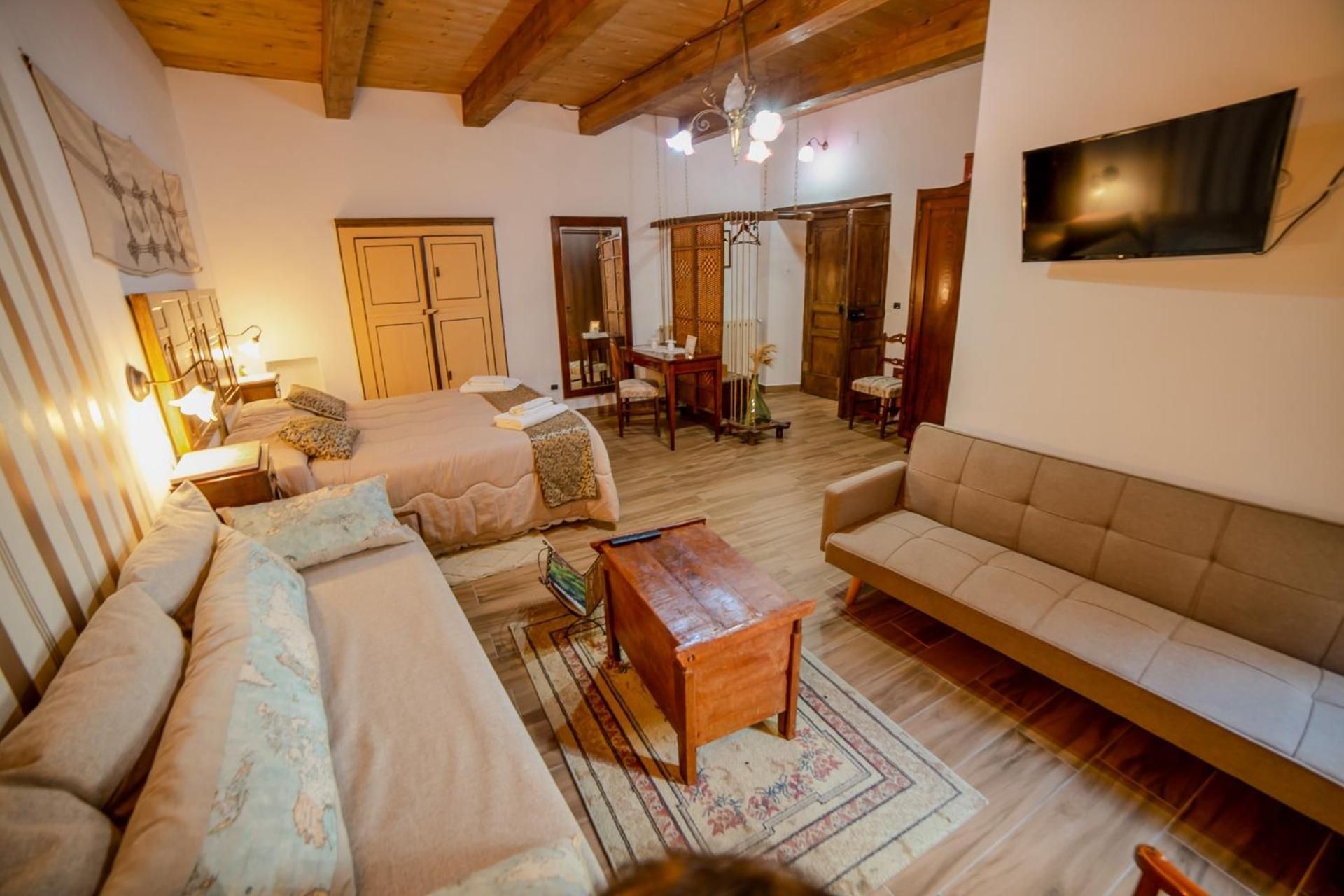 Casa Lanzara