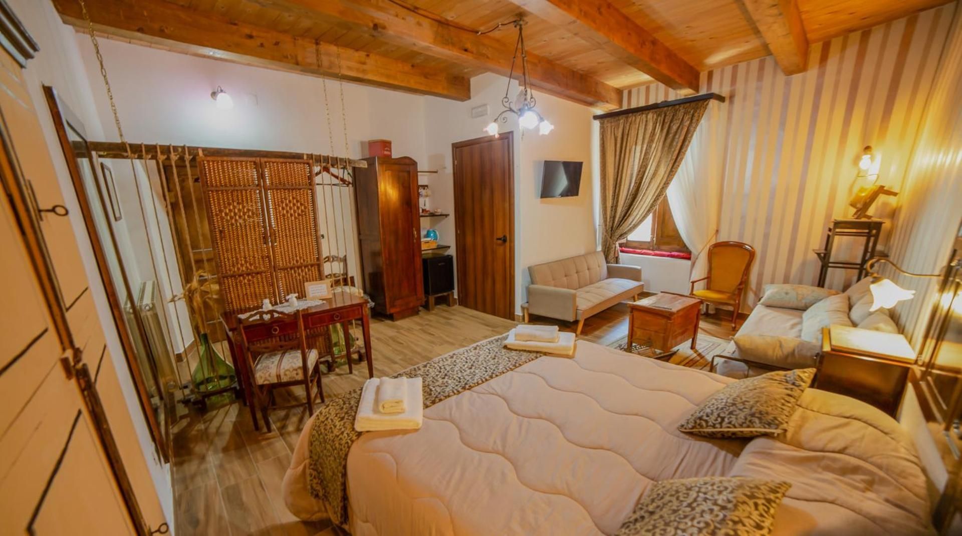 Casa Lanzara