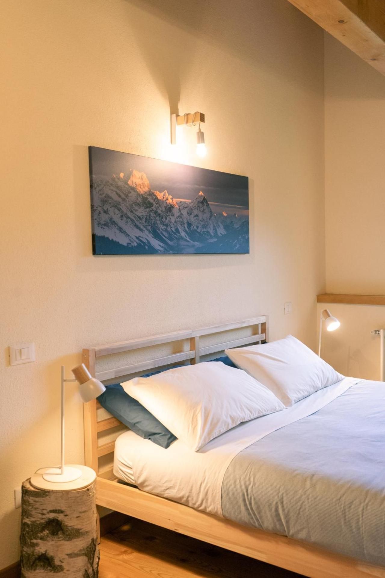 Double Room with Mountain View
