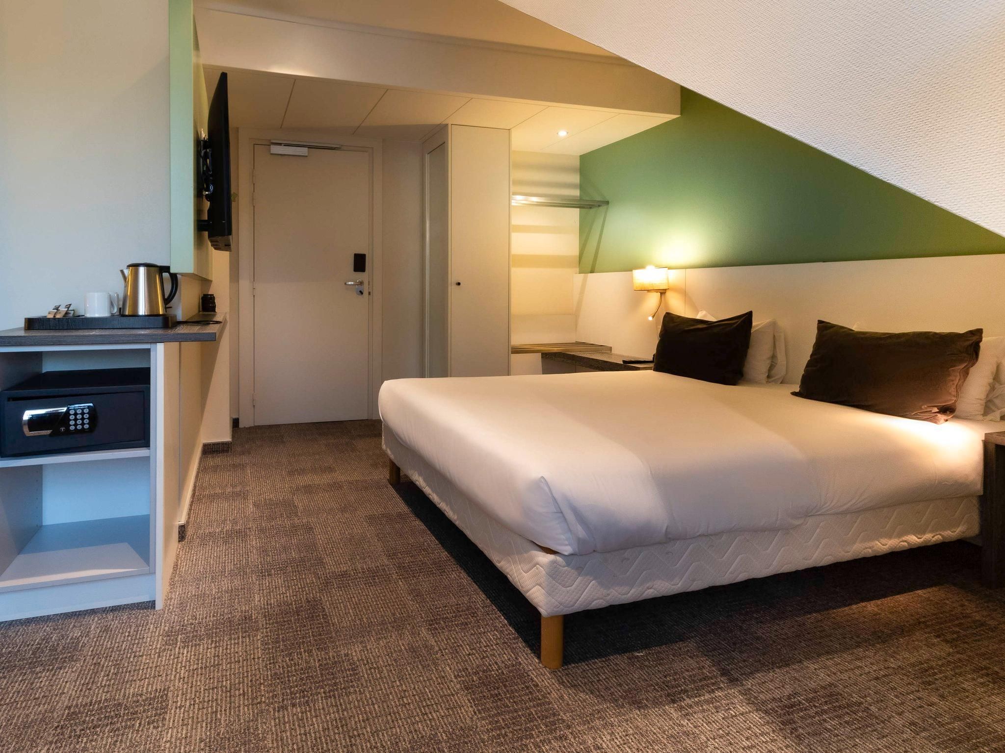 greet Hotel Colmar POP Family Room for 4 people