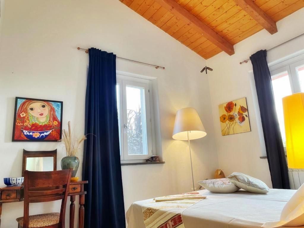 Queen Room with Garden View
