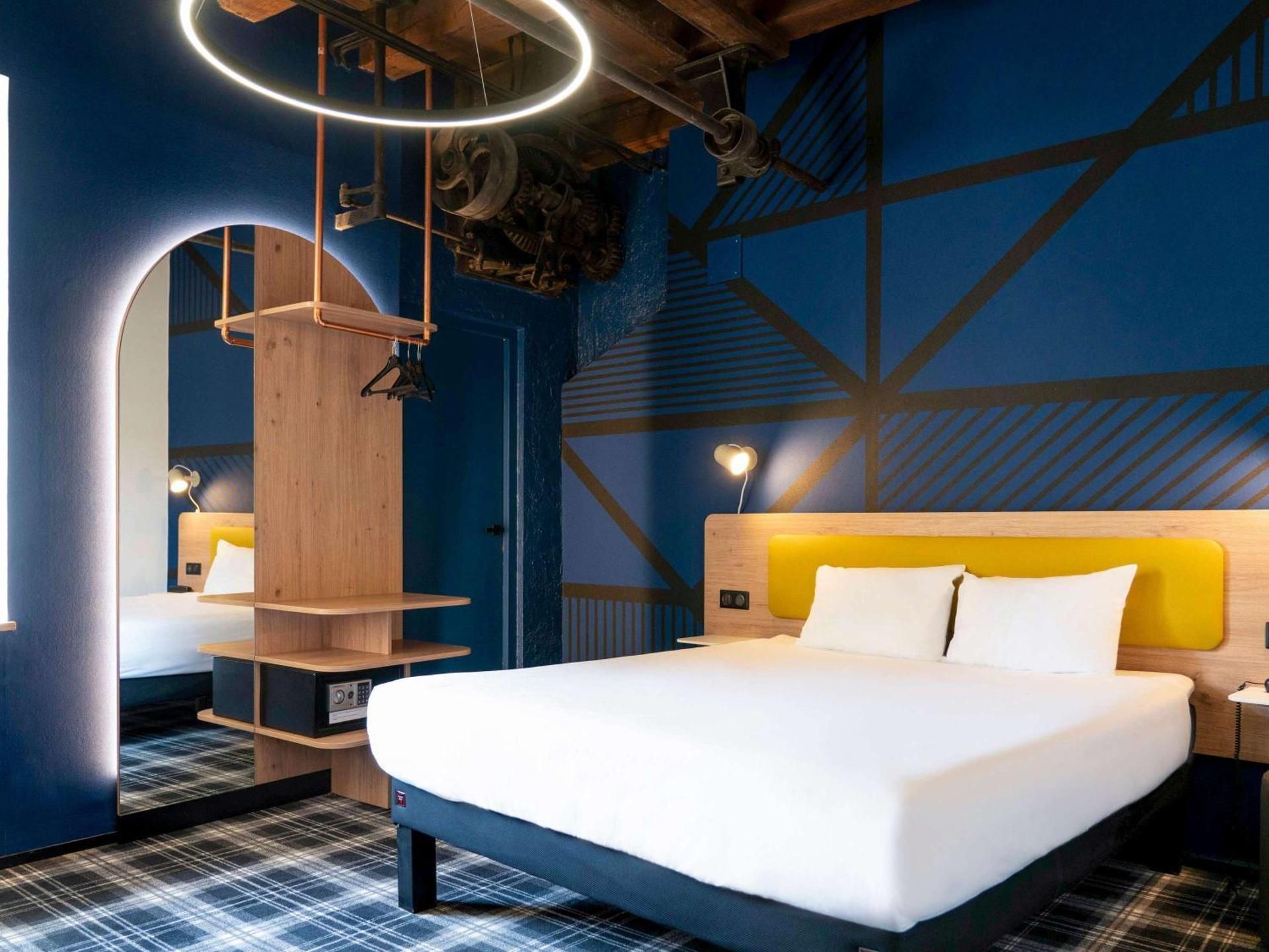 Standard Room for 3 People