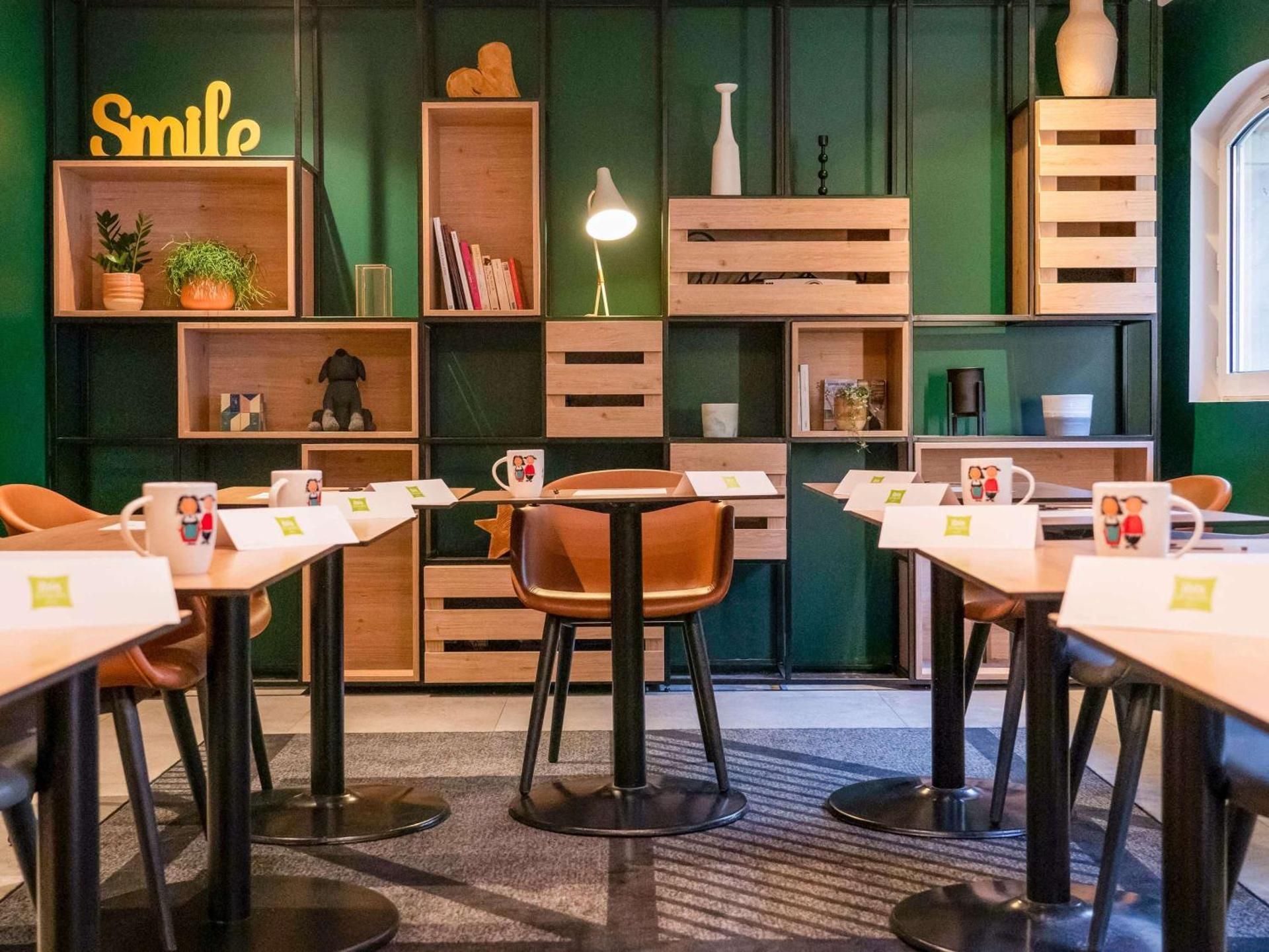 meeting room / ballrooms