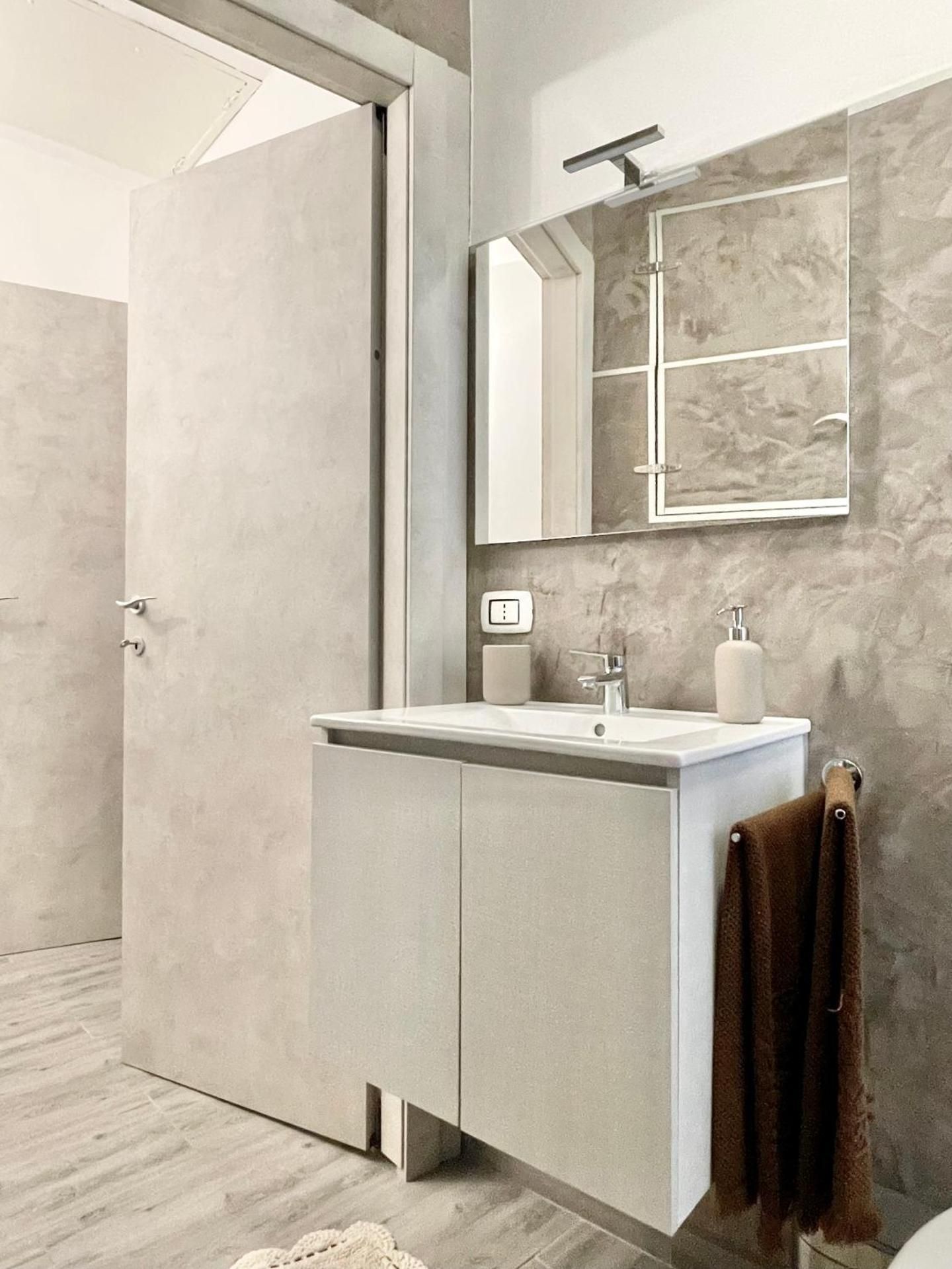 Apartment - Split Level