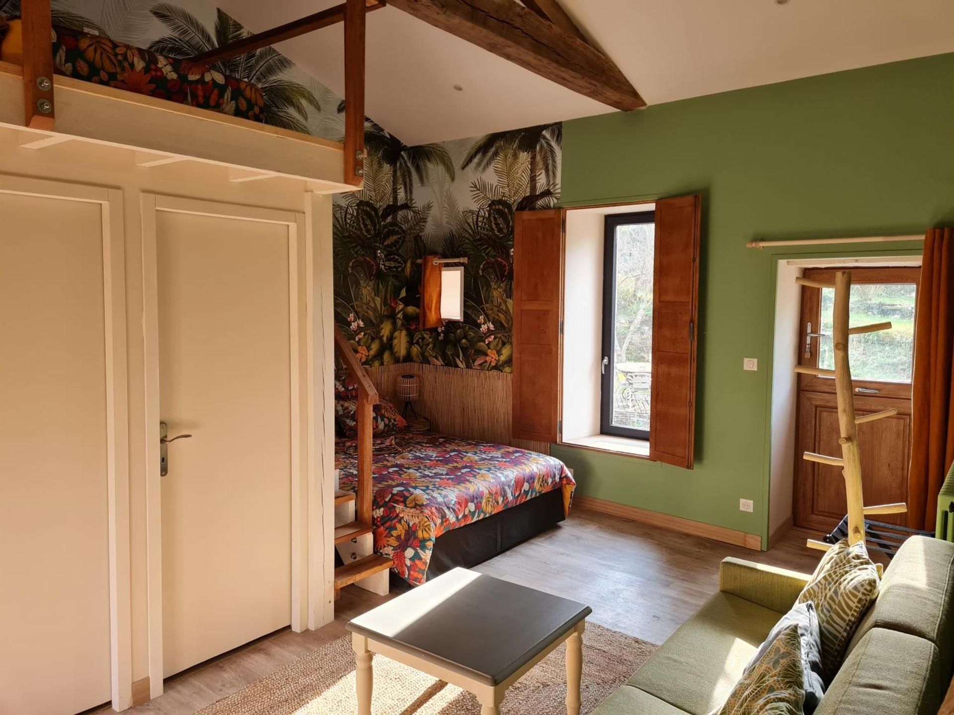 Deluxe Family Suite