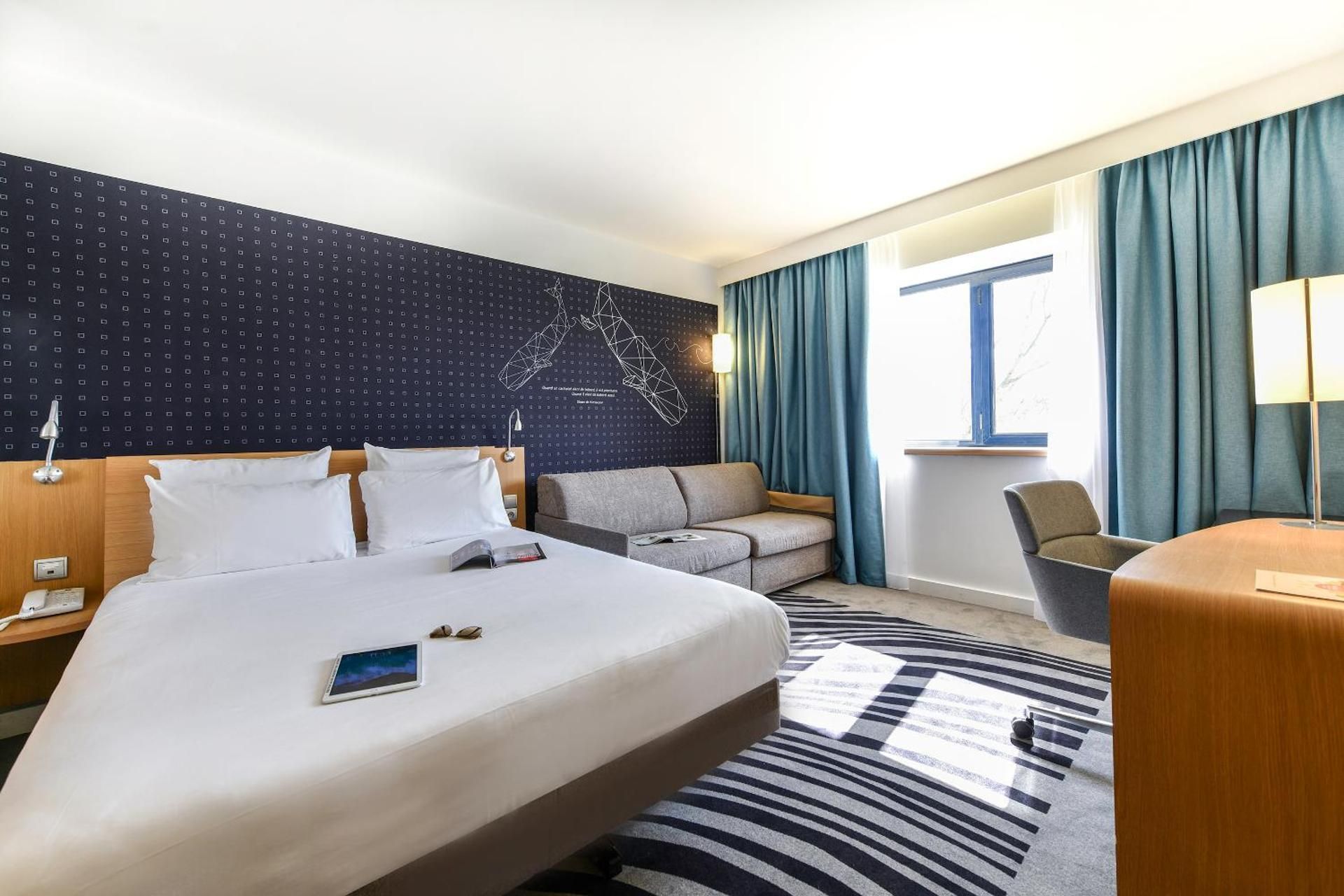 Novotel La Rochelle Centre Standard Room with 1 Double Bed
