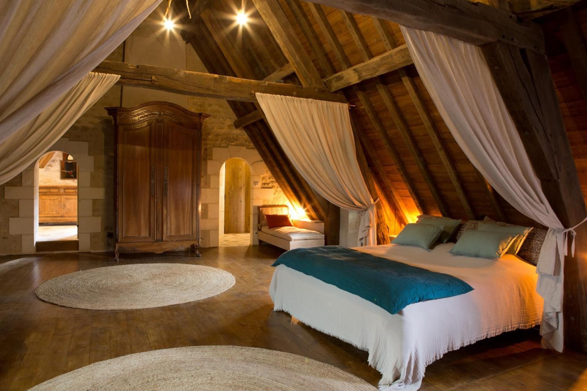 Quadruple Room with Private Bathroom