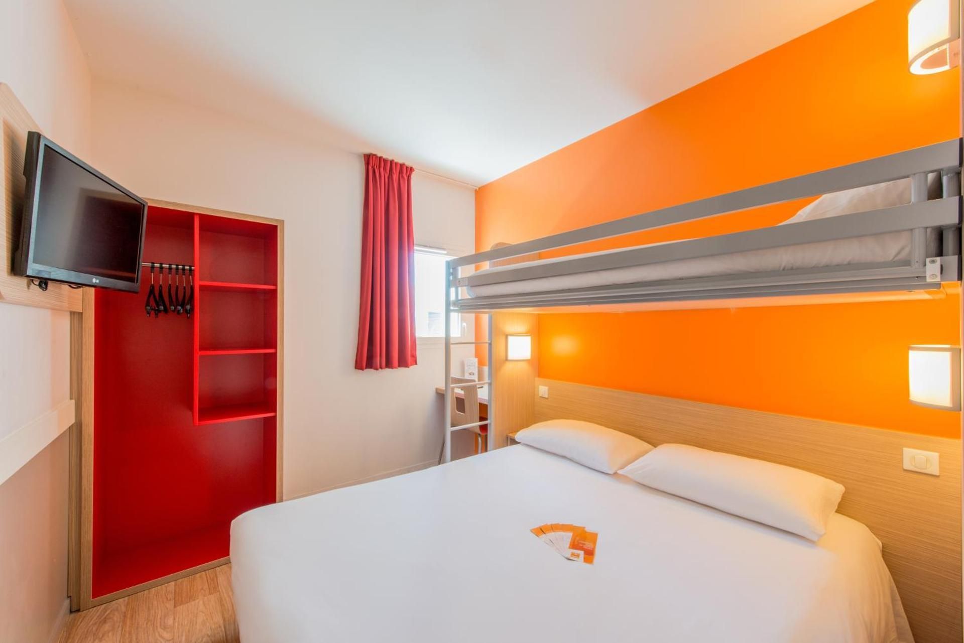 Triple Room with One Double and One Bunk Bed