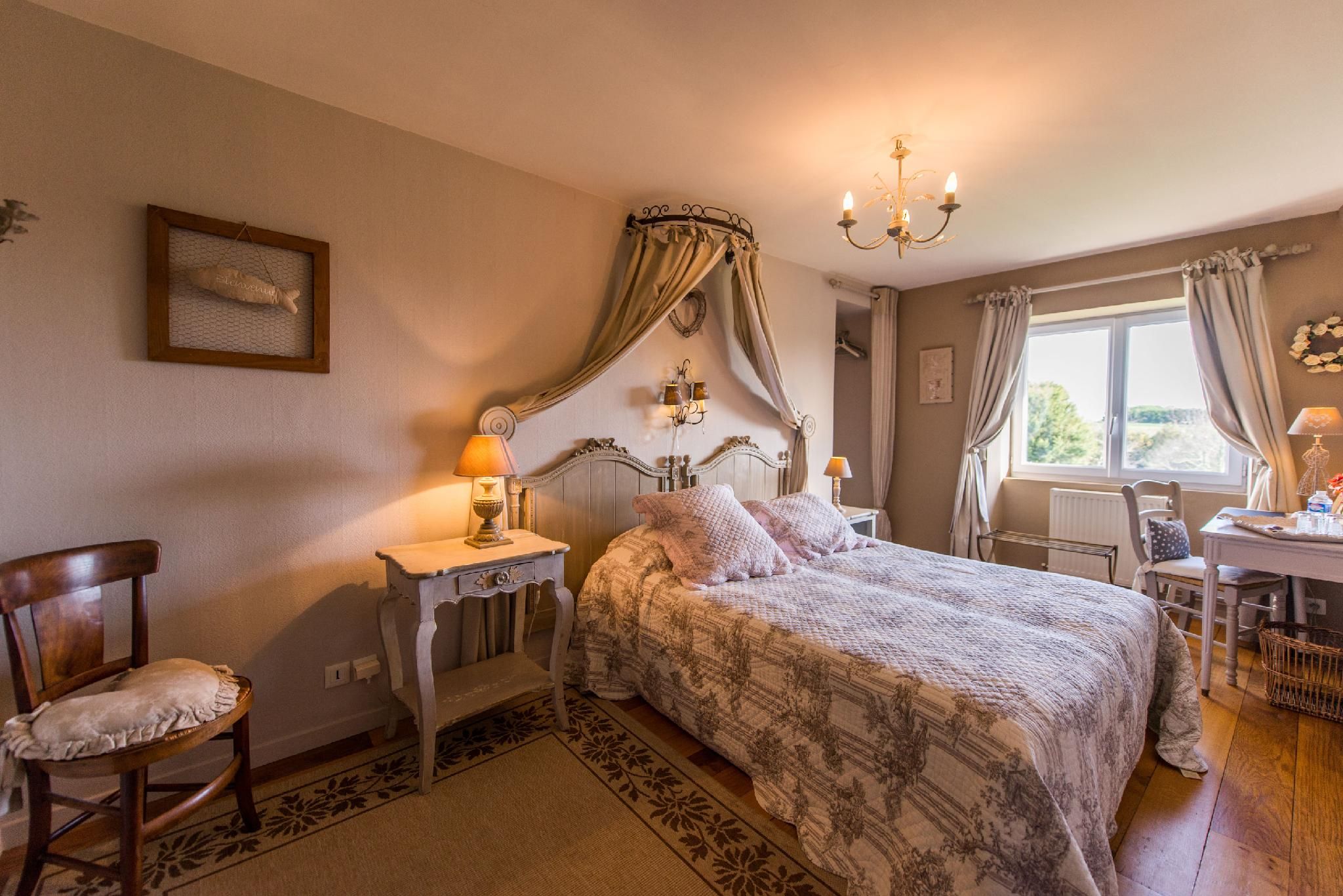 Double-Confort-Salle de bain privée extérieure-Vue sur Jardin-Coté Campagne