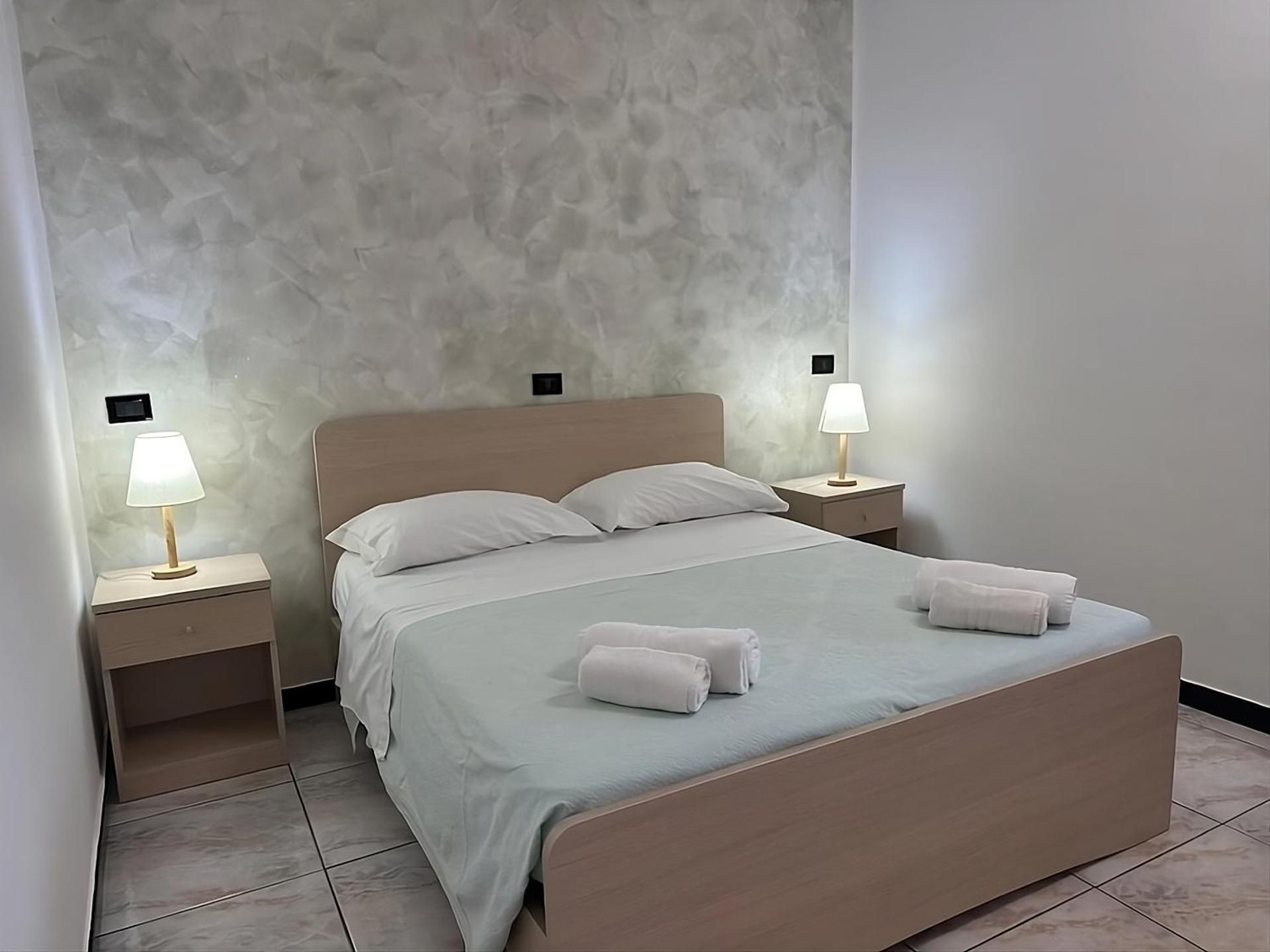 Double or Twin Room with Shared Bathroom