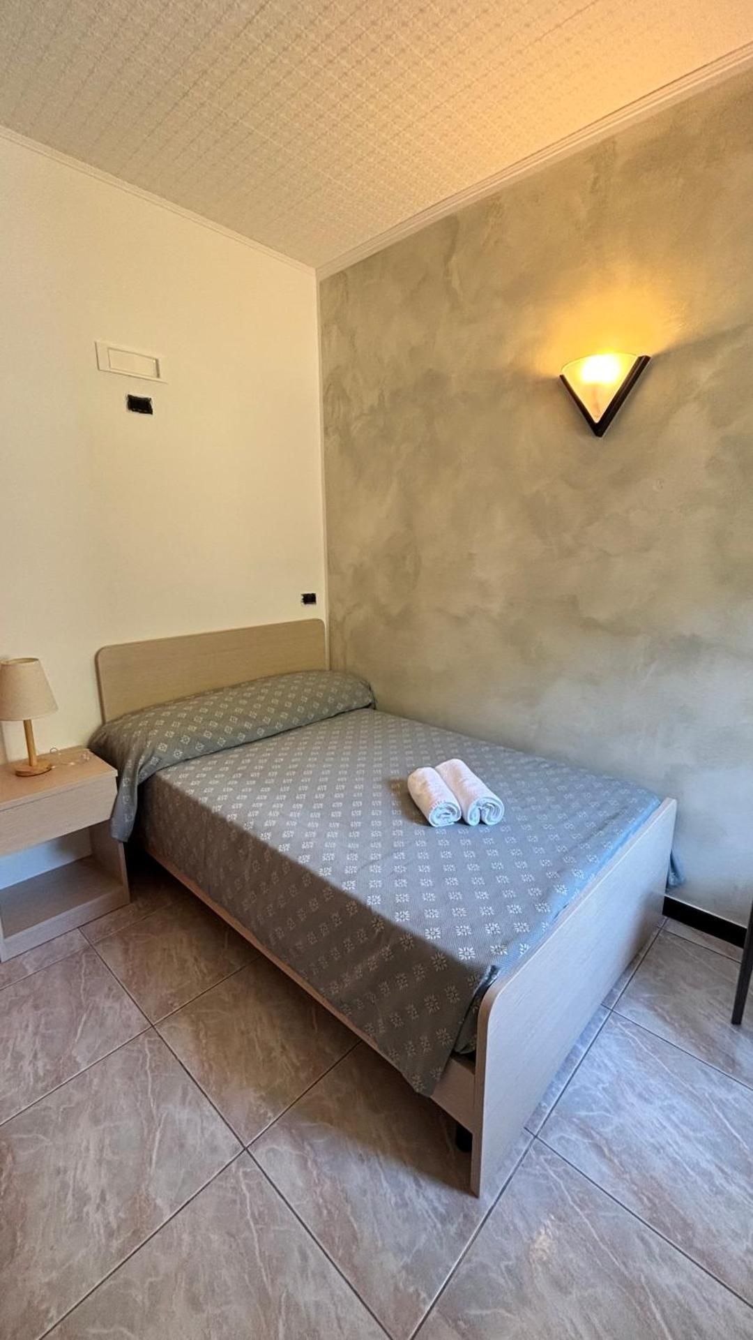 Standard Single Room with Shared Bathroom