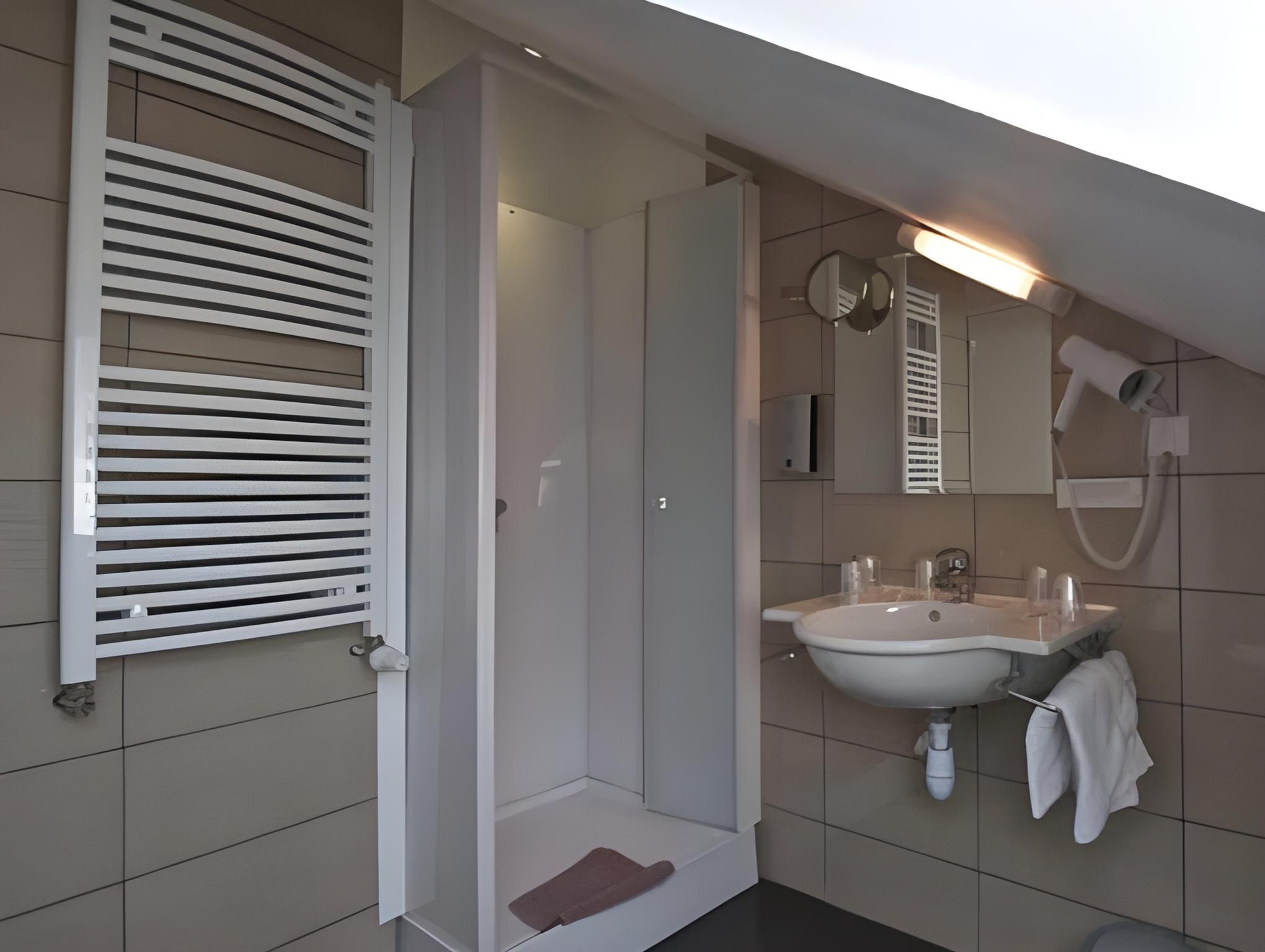 Family Room with Sea View (5 adults)