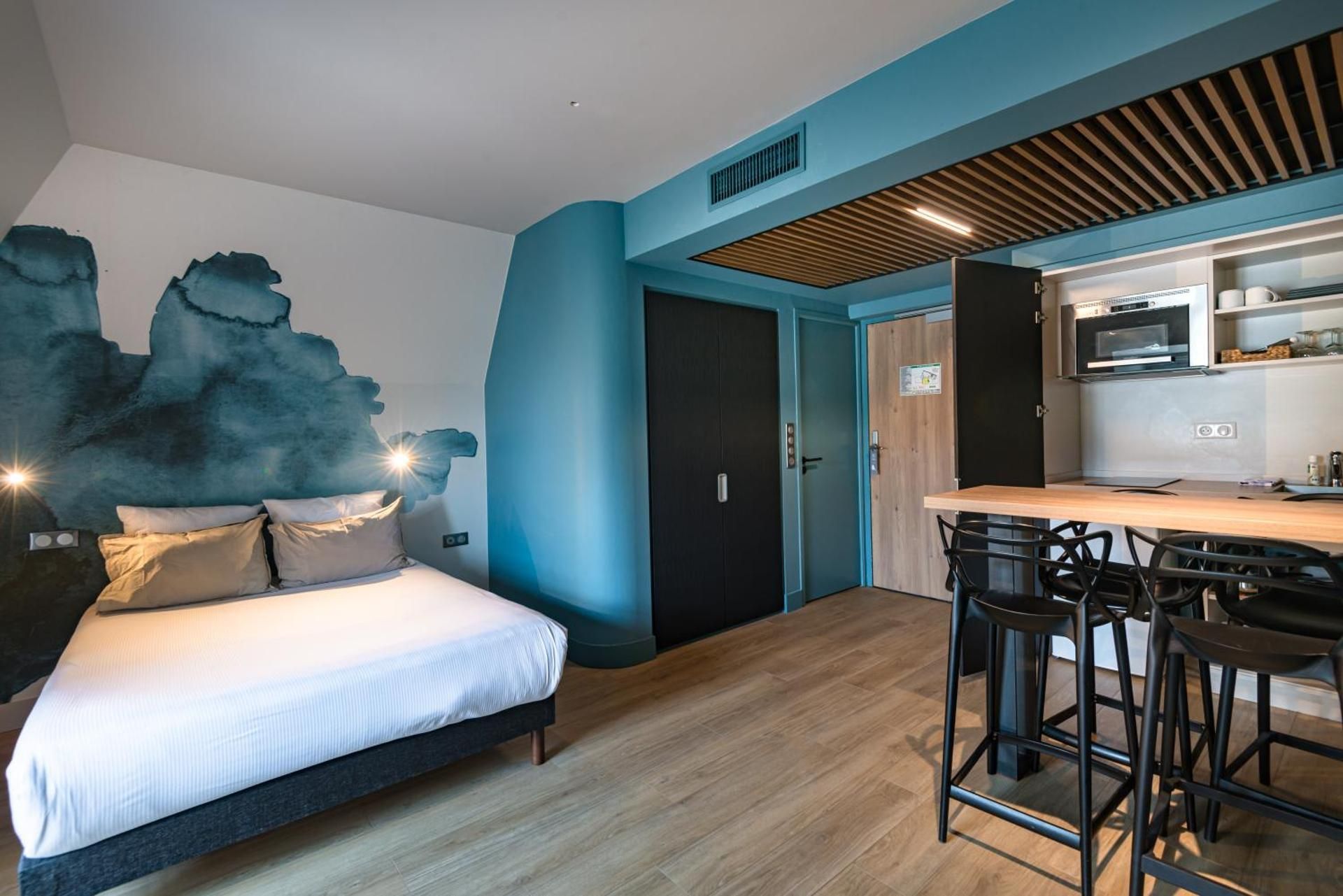 Apartment - Split Level