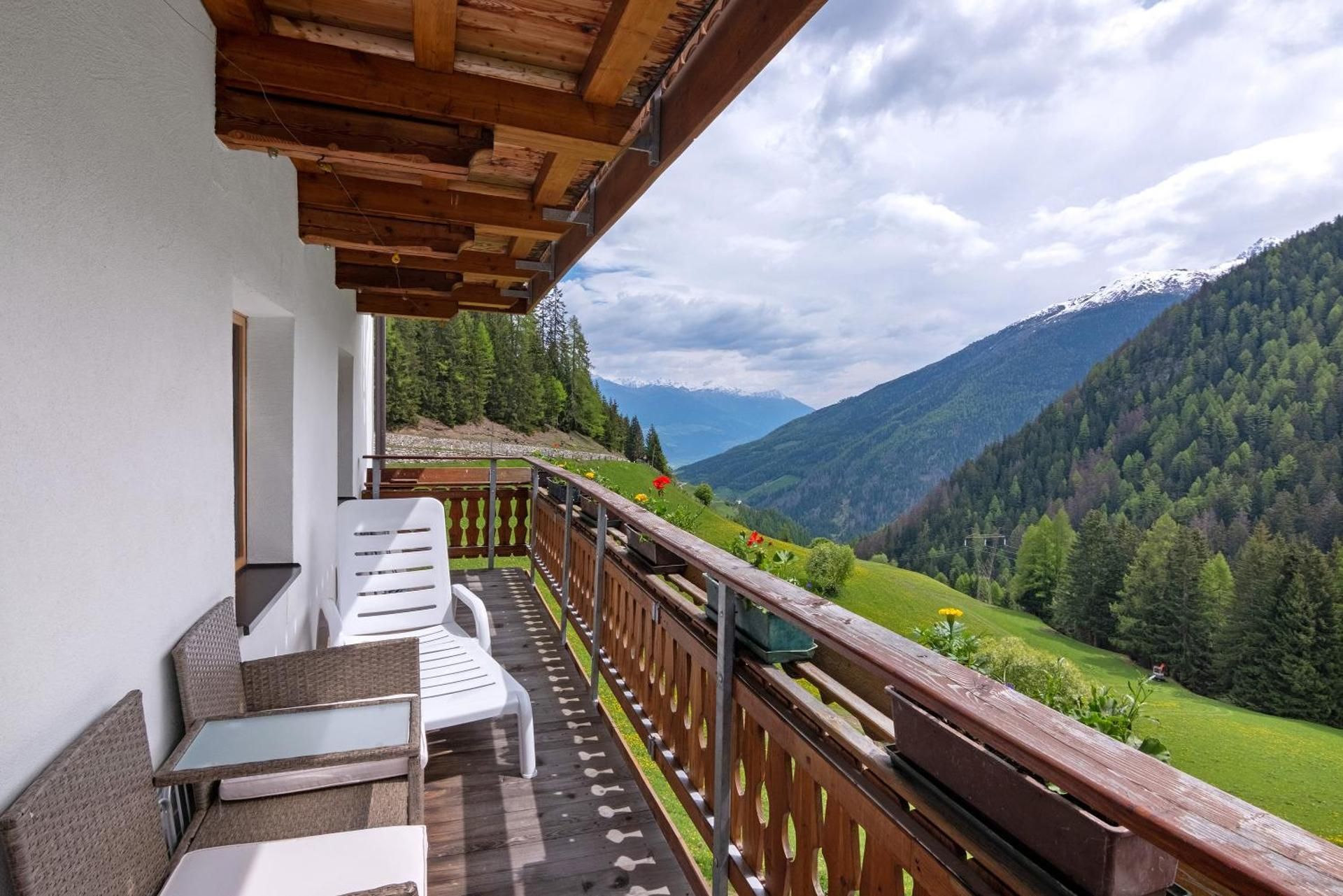 Superior One-Bedroom Apartment with Balcony