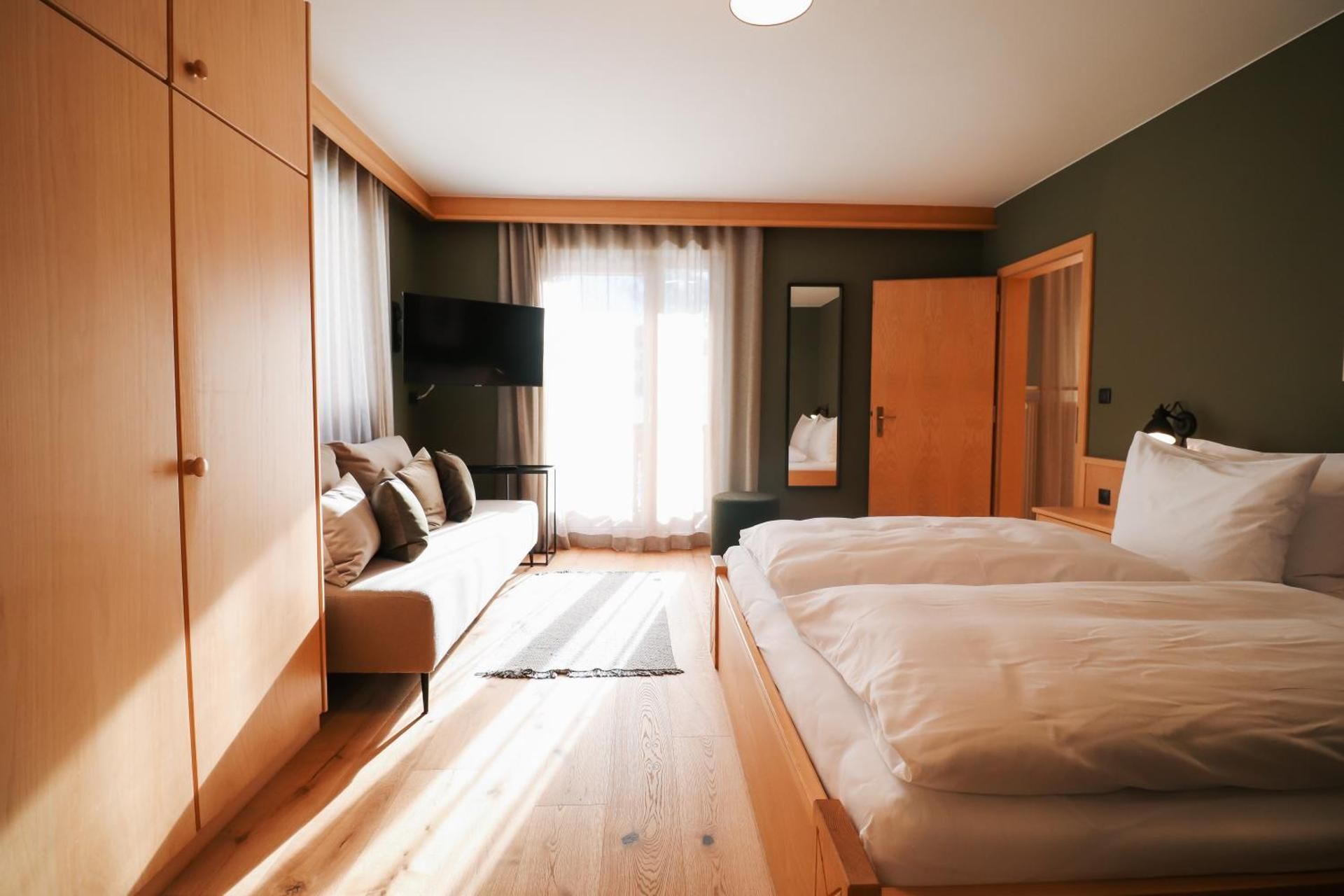 One-Bedroom Apartment (2 Adults)
