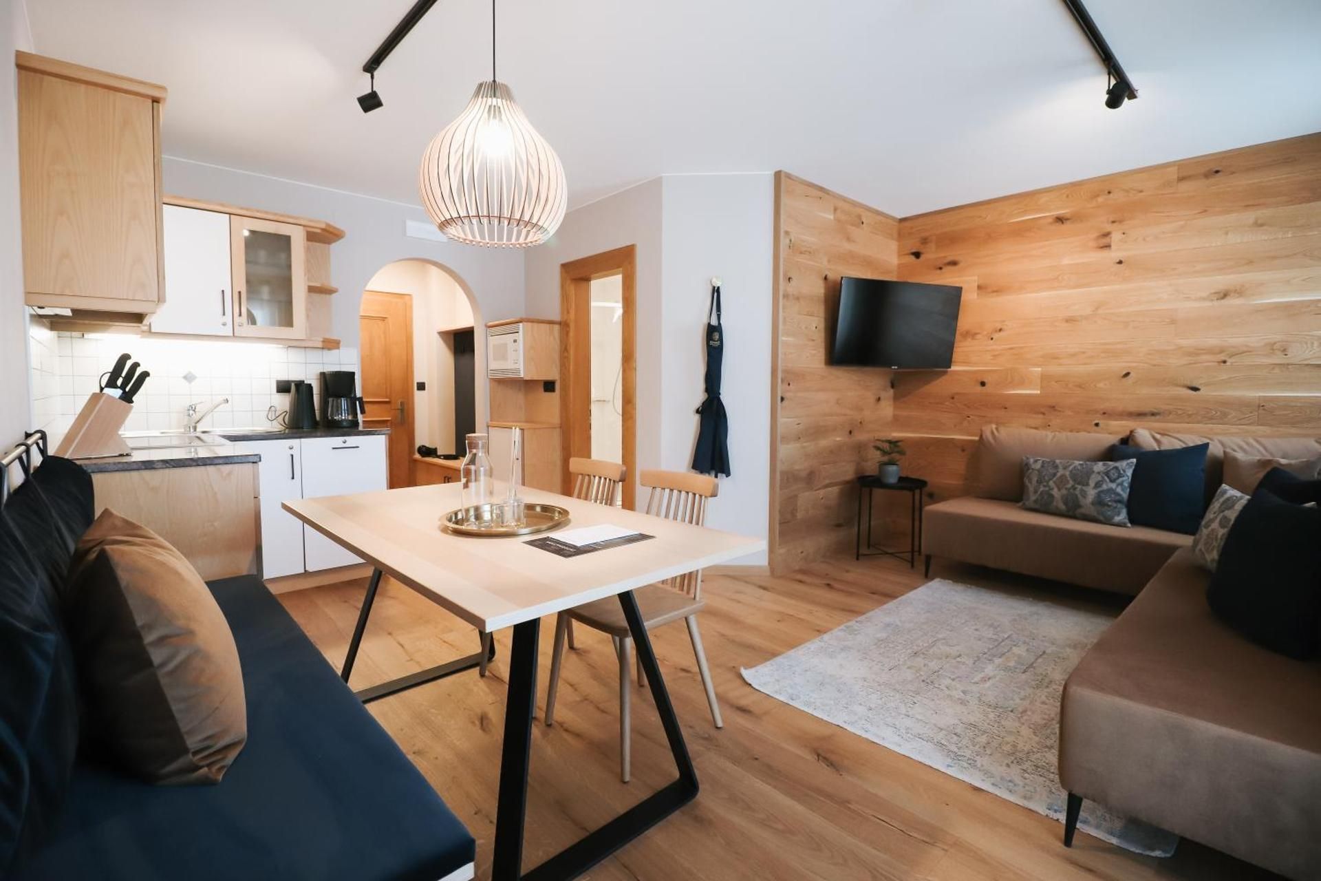 One-Bedroom Apartment (2 Adults + 2 Children)